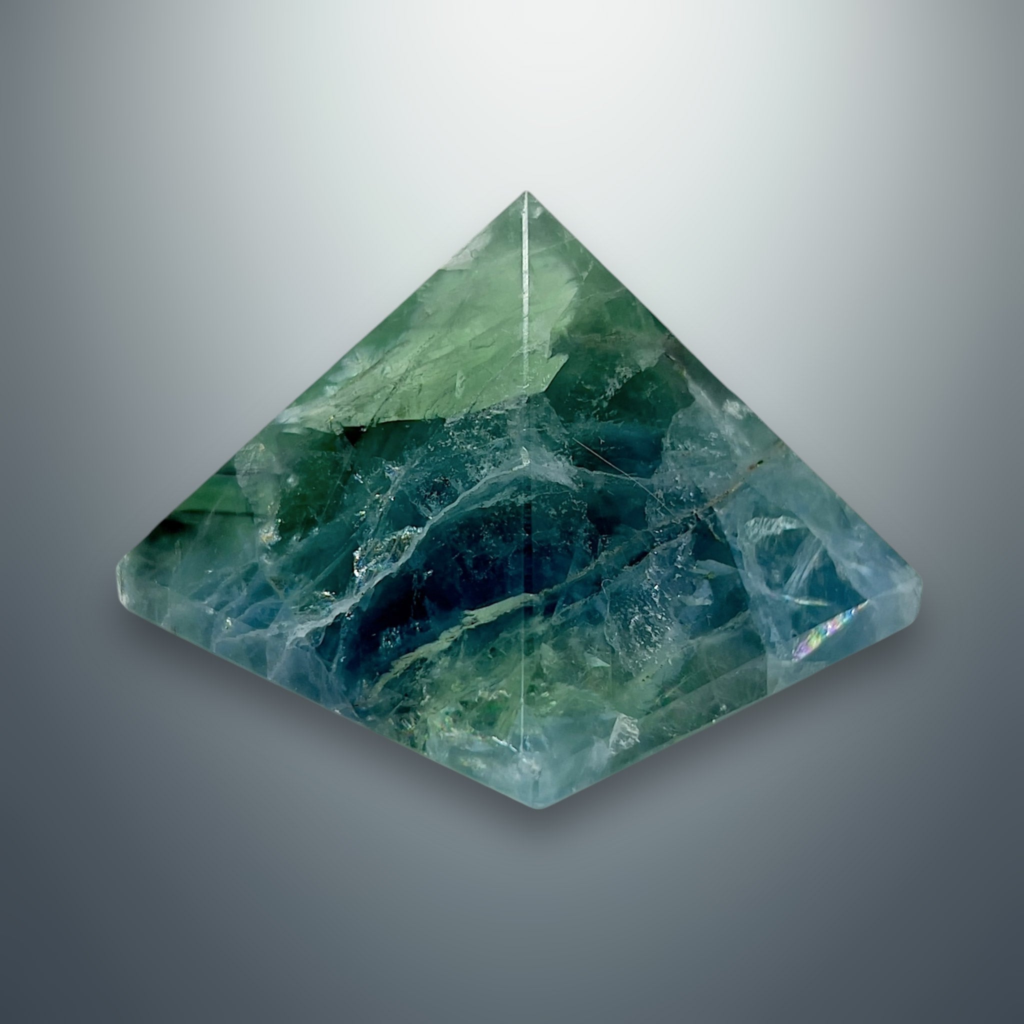 #piezas únicas_pirámide fluorita verde 1