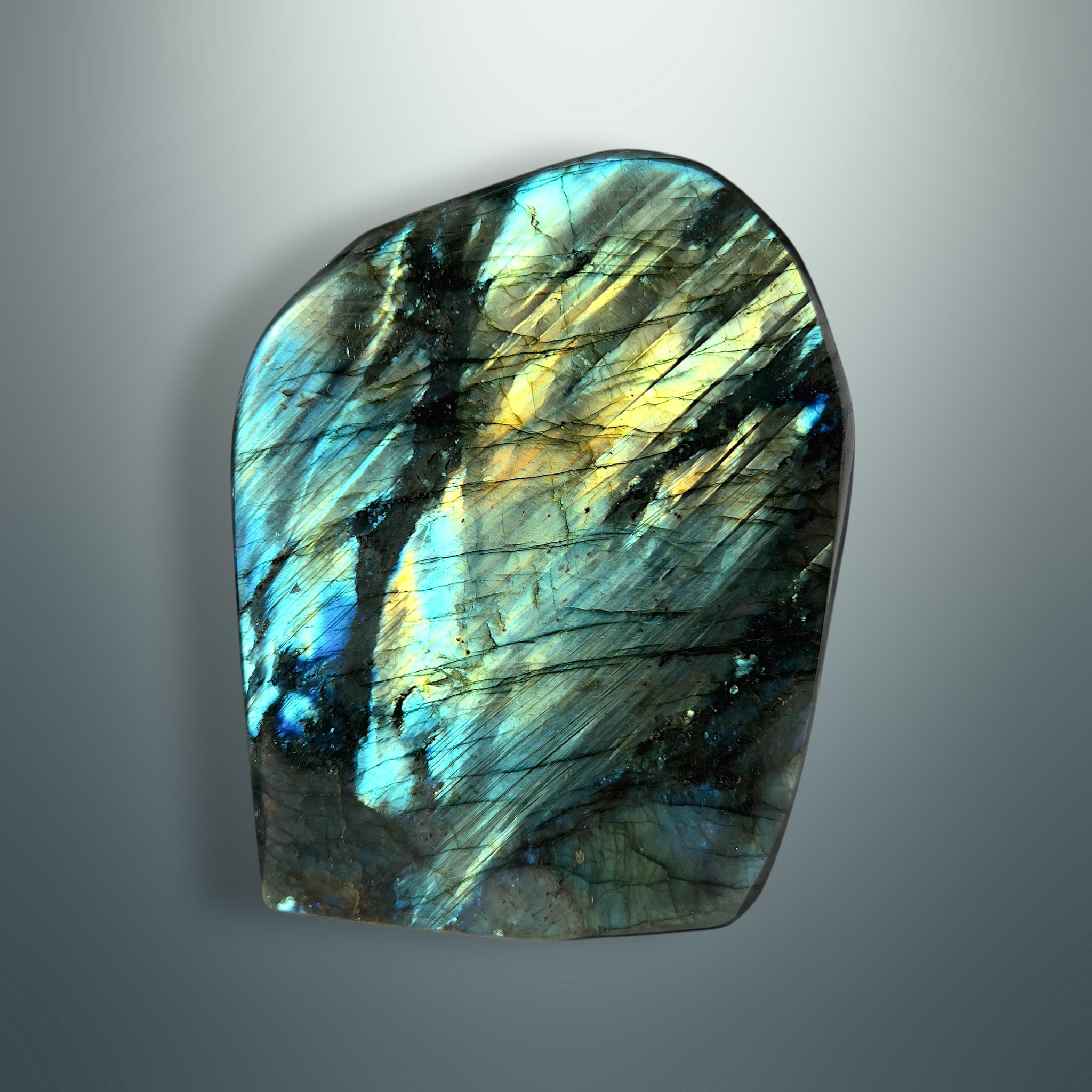 #piezas únicas_labradorita en forma libre 1