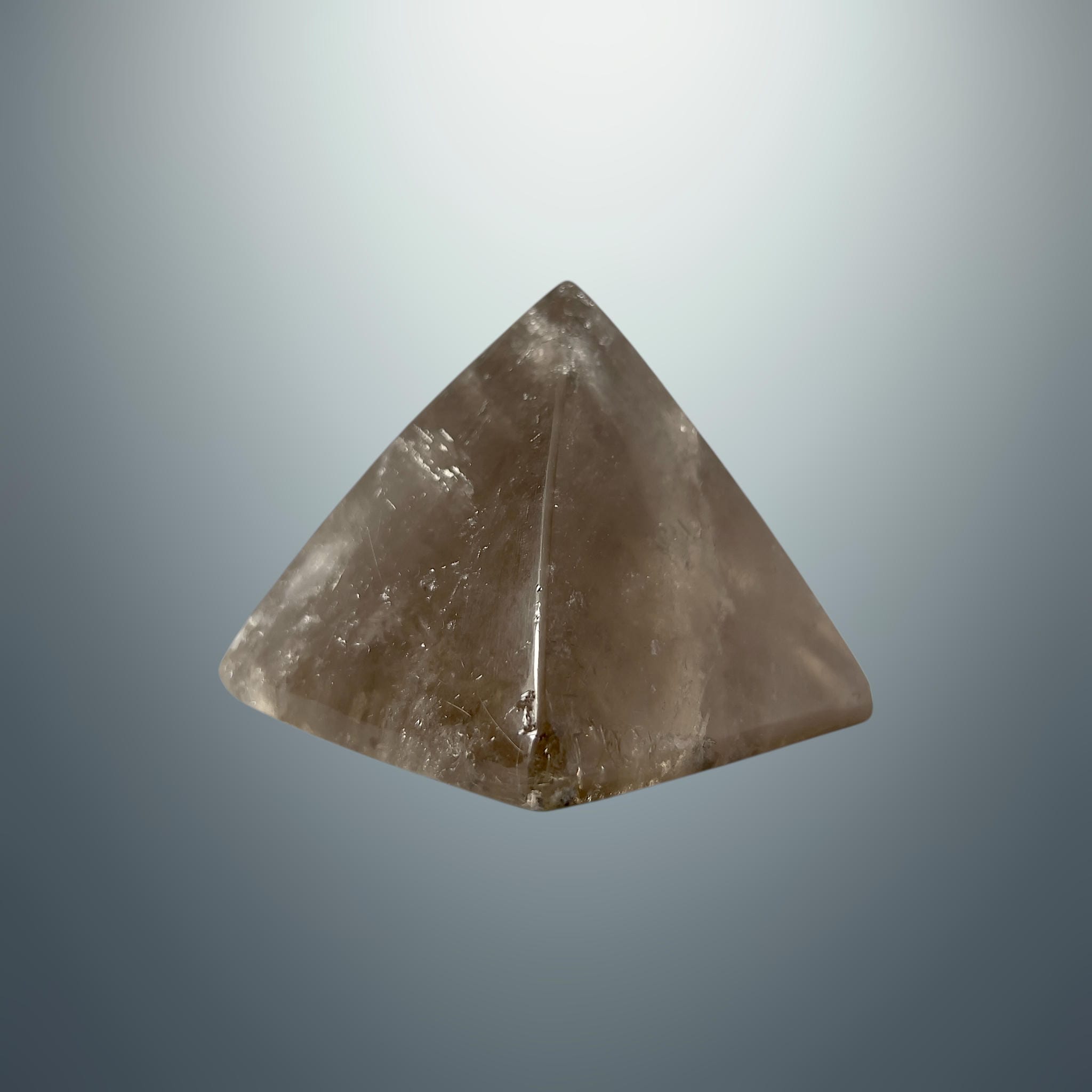 #piezas únicas_pirámide cuarzo ahumado 1
