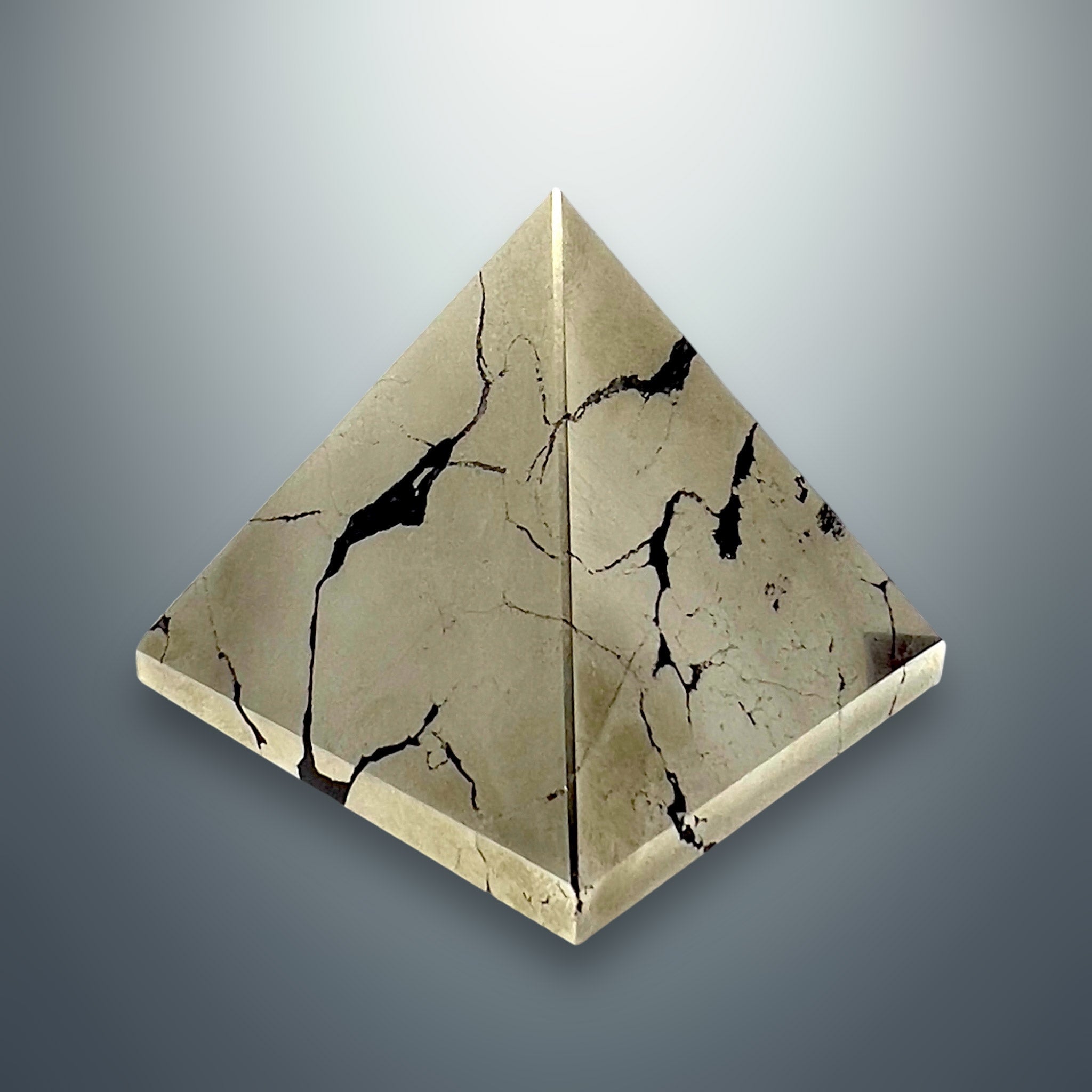 #piezas únicas_pirámide pirita 1