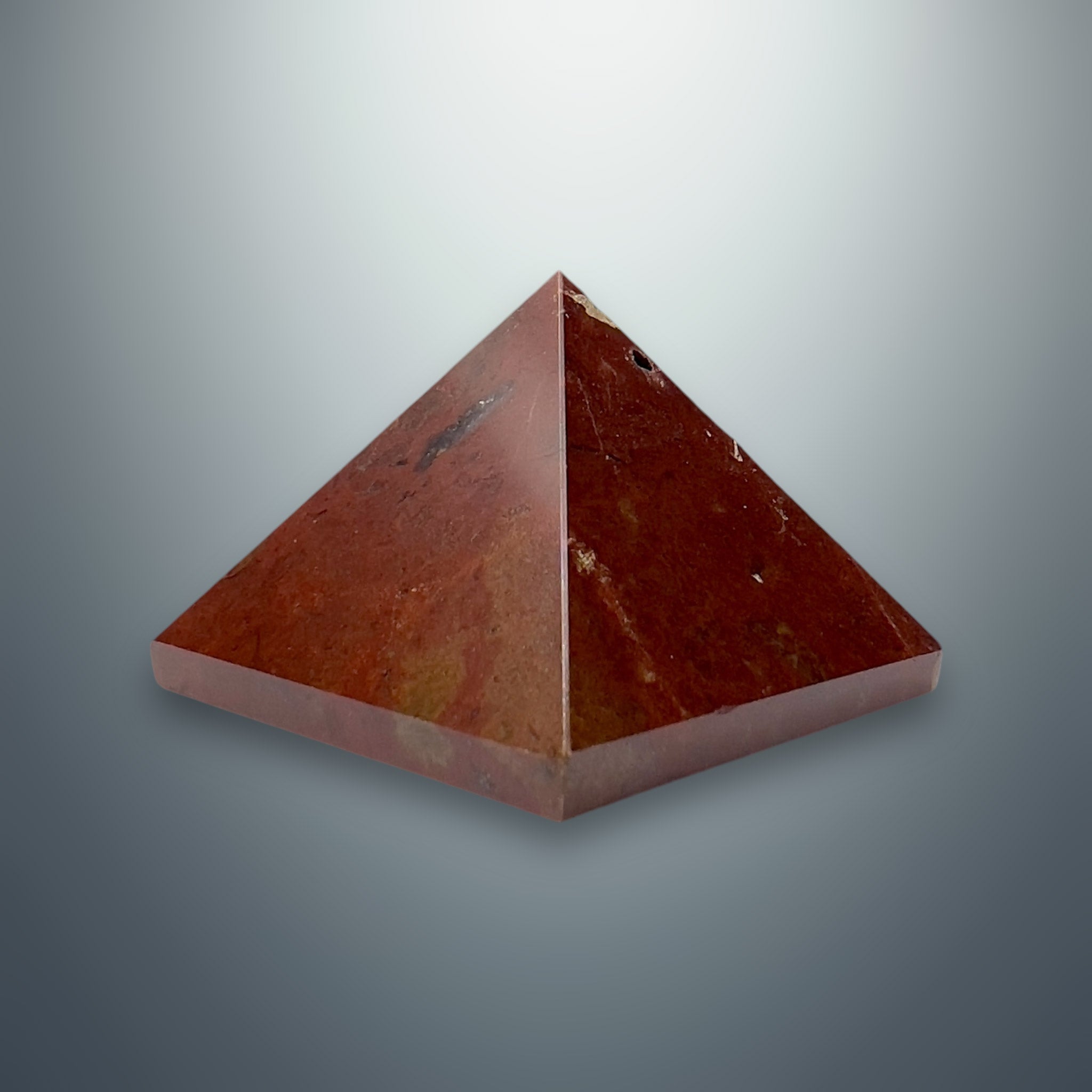 #piezas únicas_pirámide jaspe rojo 1