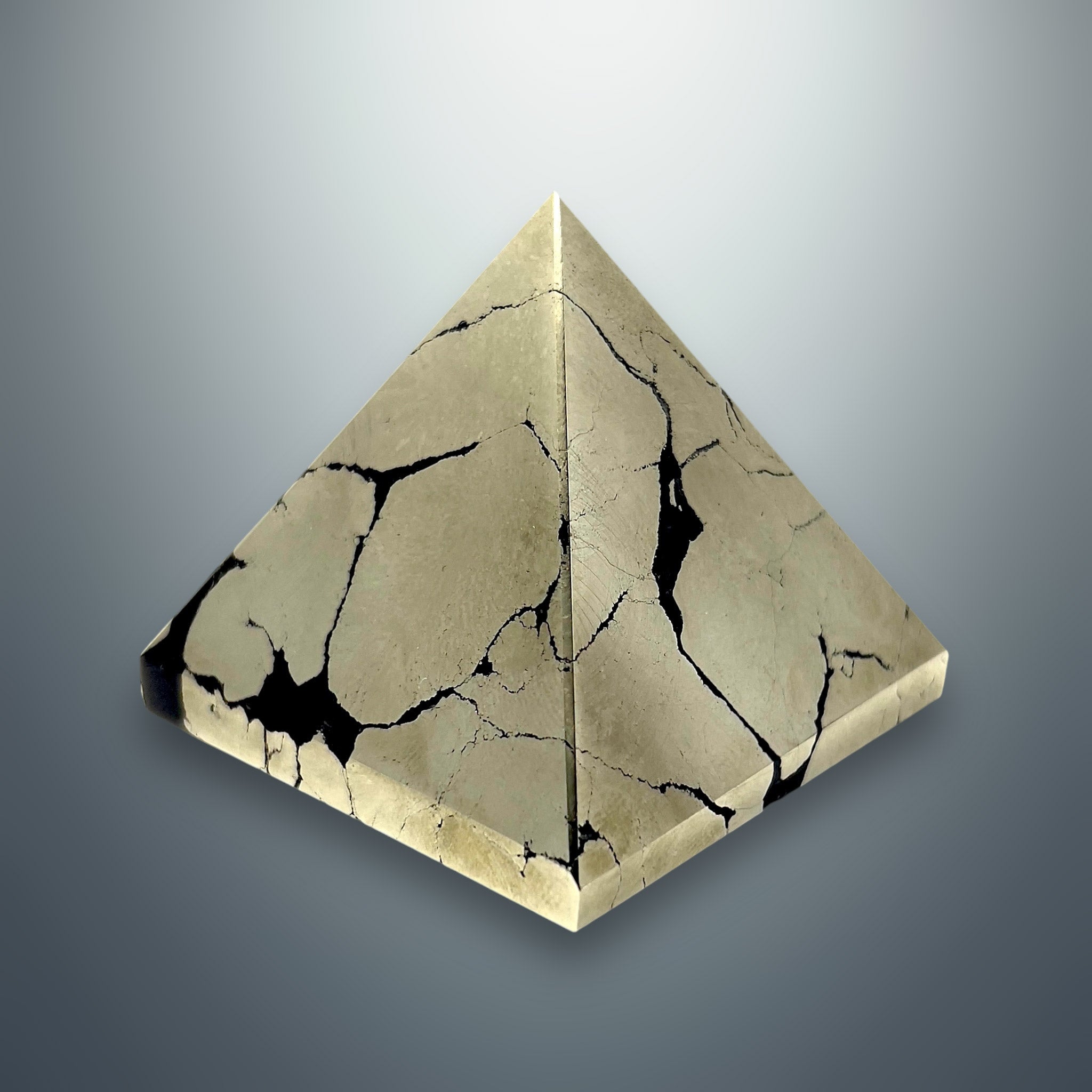 #piezas únicas_pirámide pirita 1