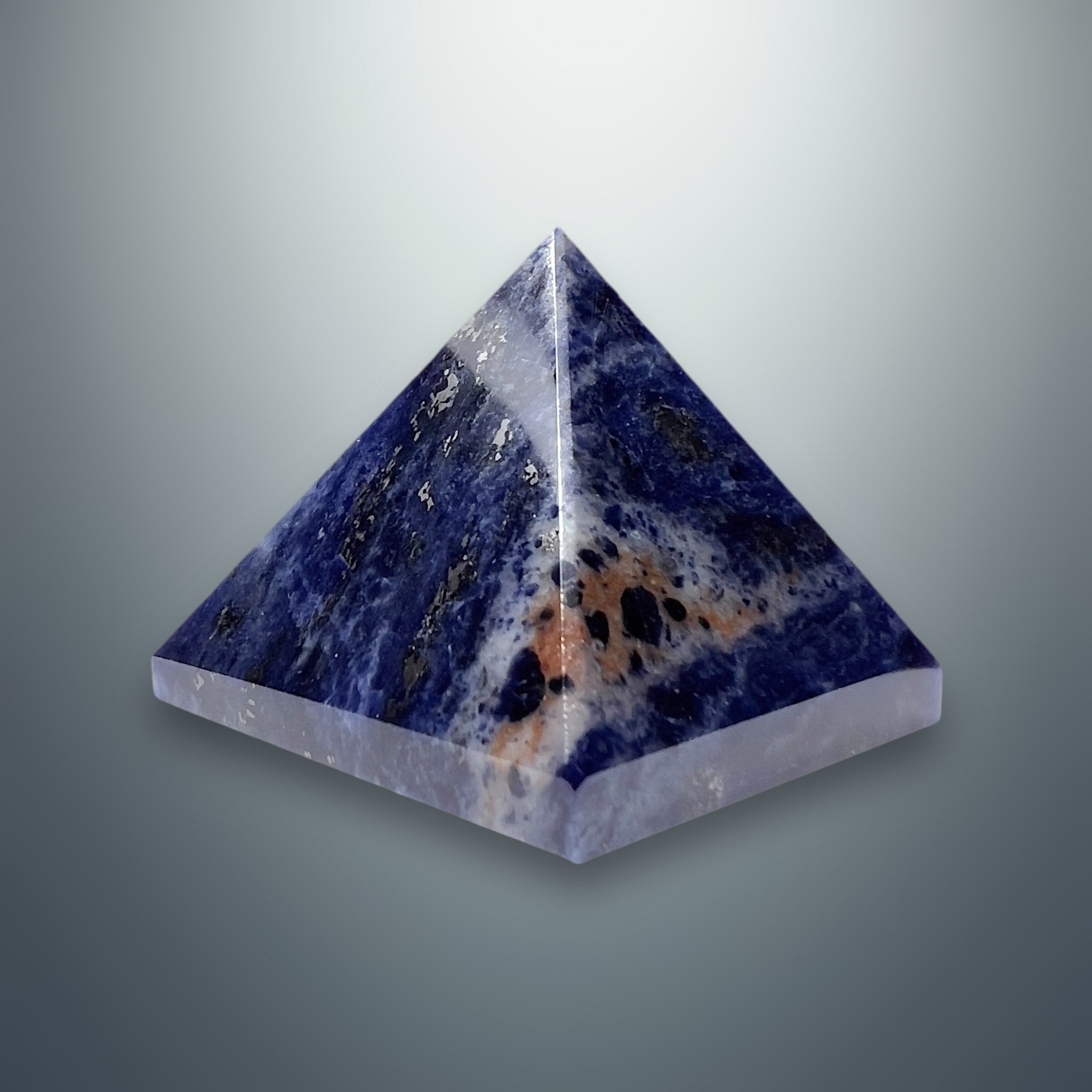#piezas únicas_pirámide sodalita 1