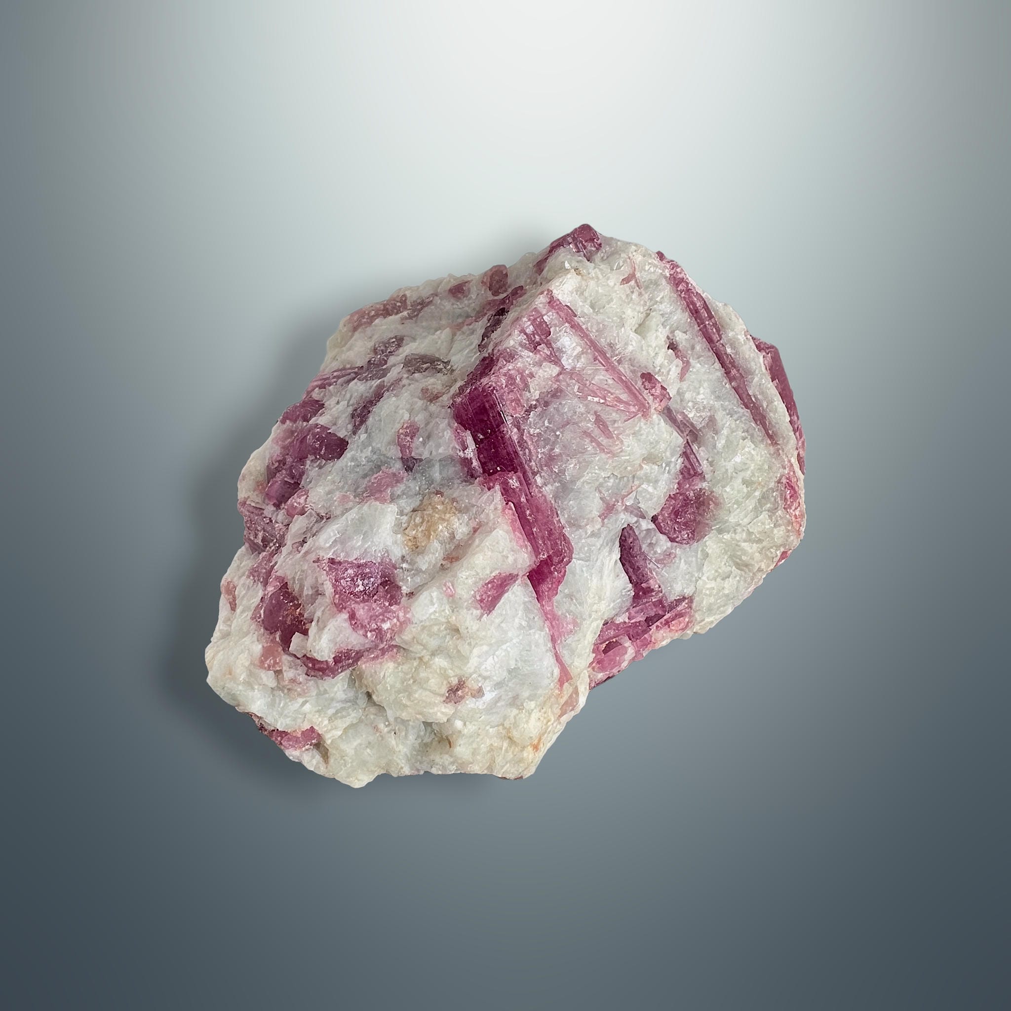 #piezas únicas_turmalina rosa en albita - bruto 1