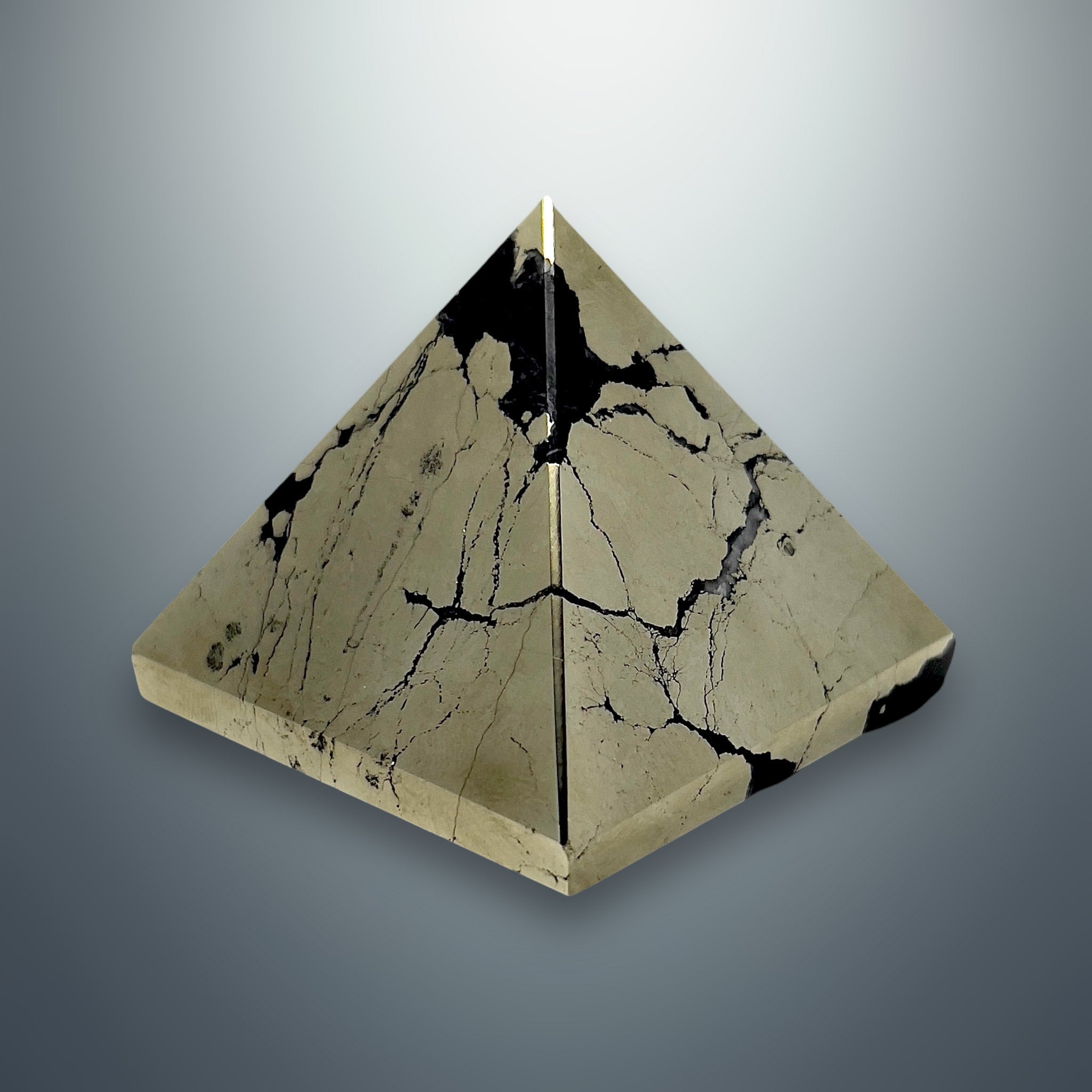 #piezas únicas_pirámide pirita 2
