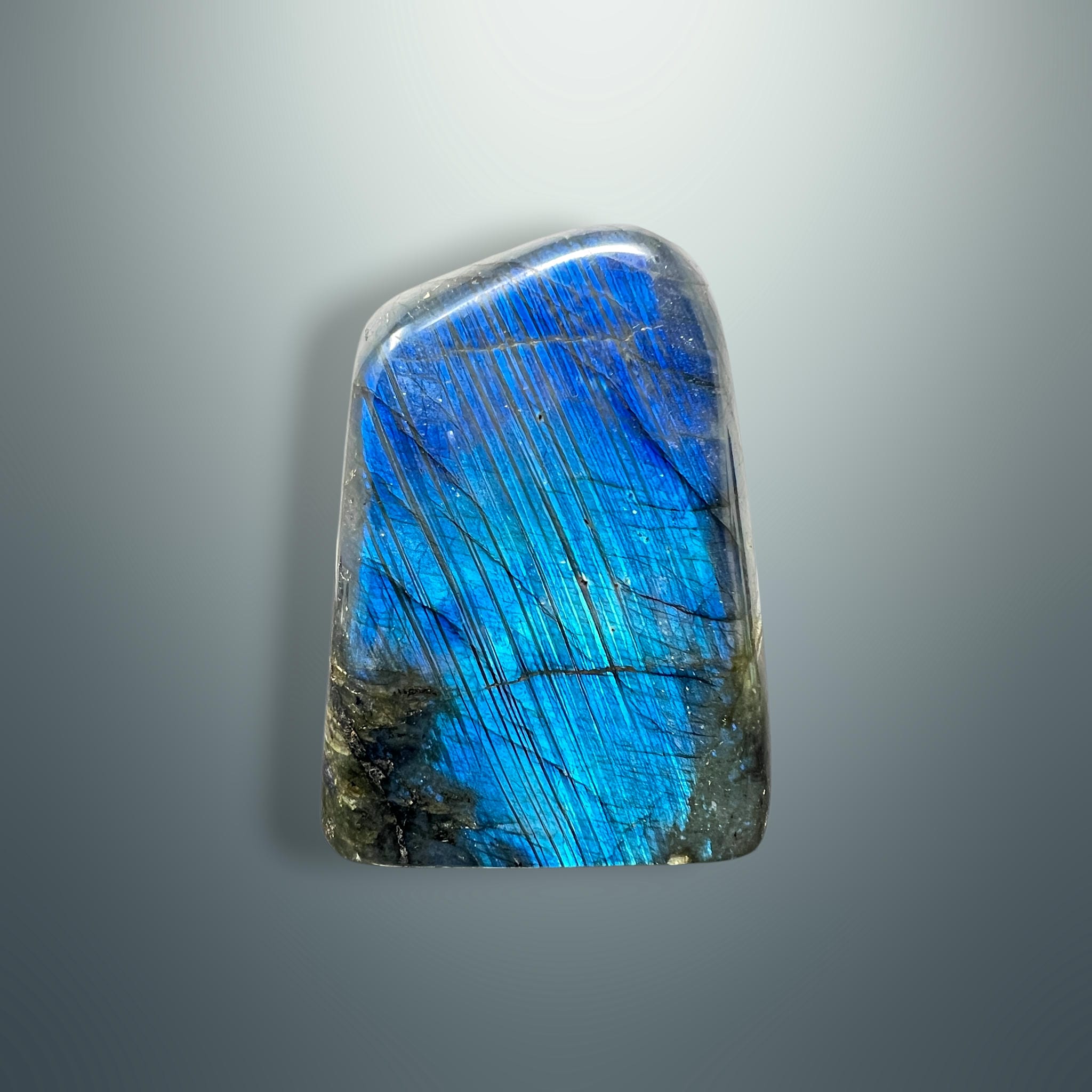 #piezas únicas_labradorita en forma libre 3