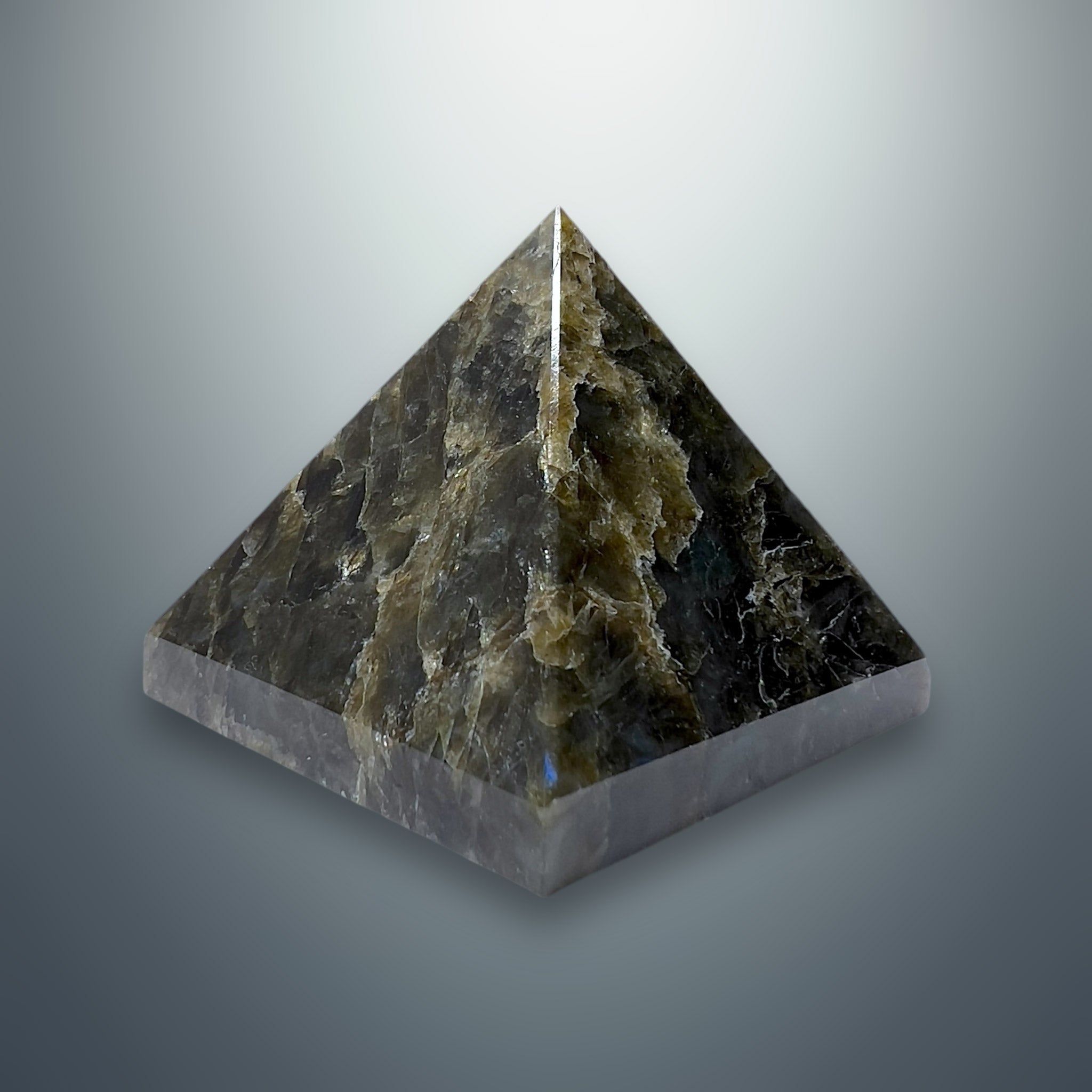 #piezas únicas_pirámide labradorita 3