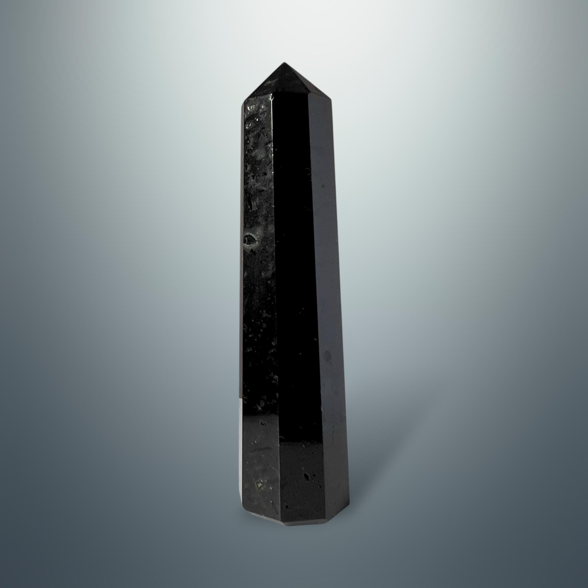 Turmalina Negra en Torre Hexagonal