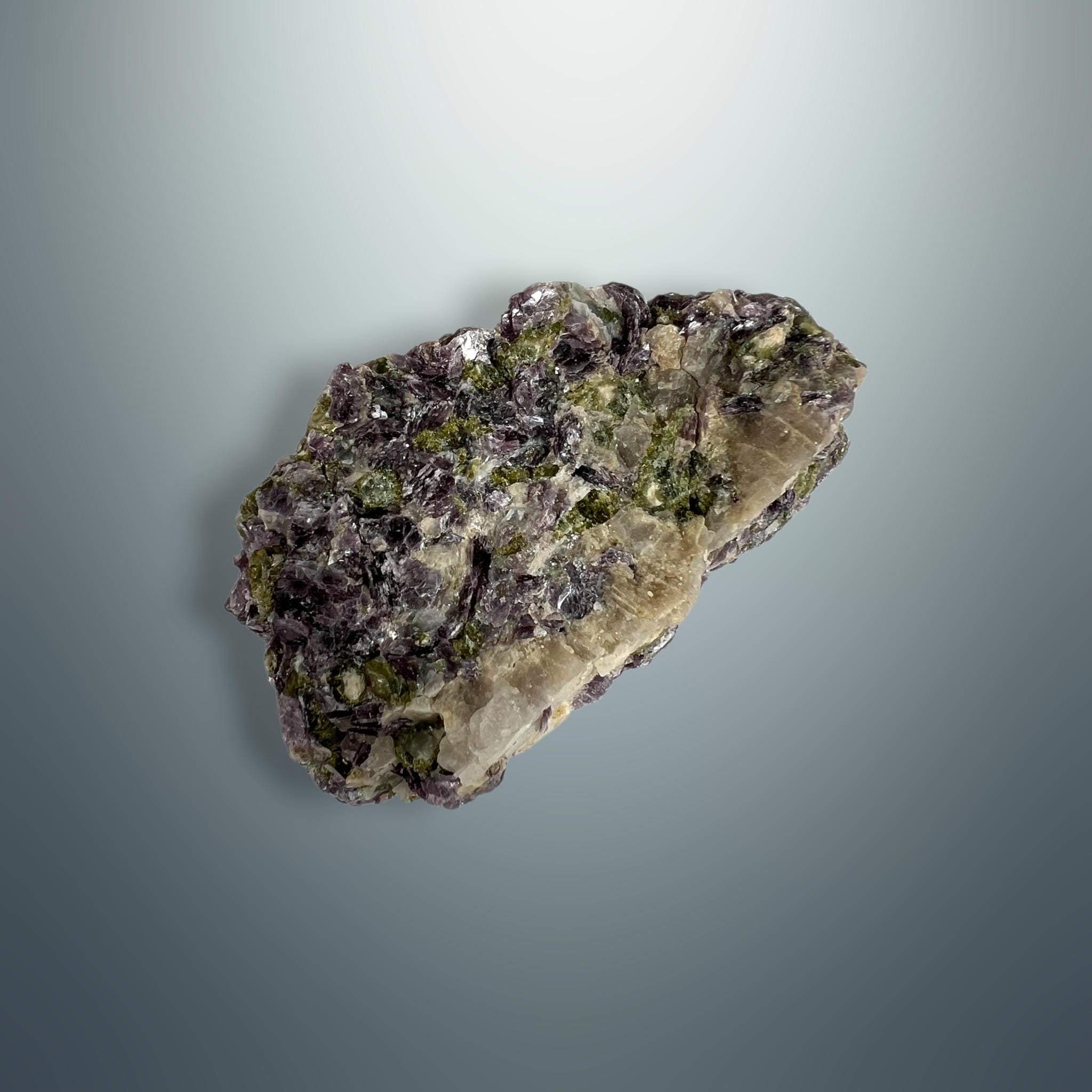 #piezas únicas_lepidolita en matriz de cuarzo 4