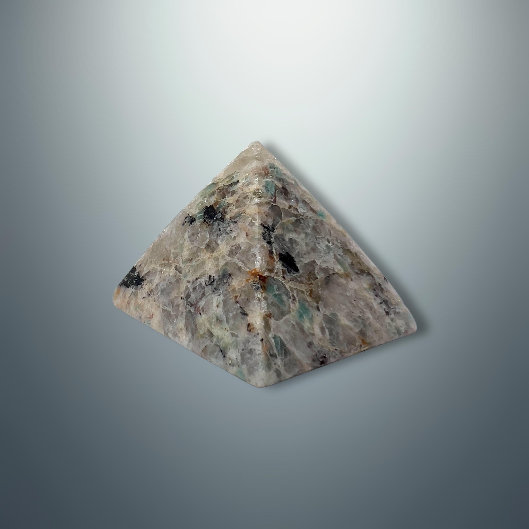 #piezas únicas_pirámide amazonita 4