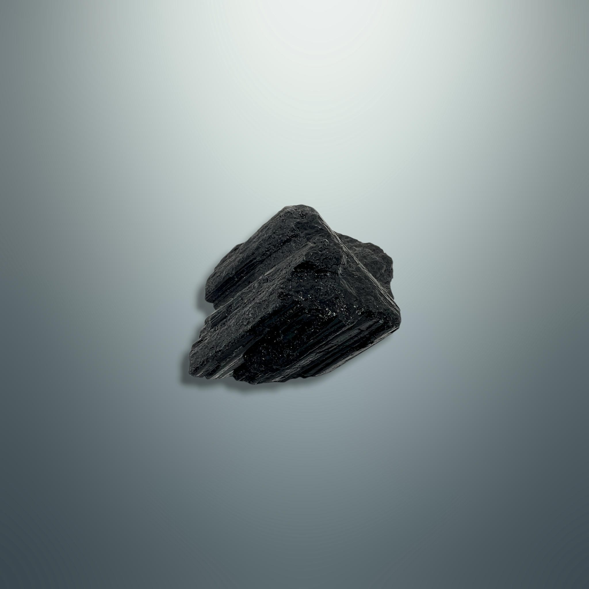 #piezas únicas_turmalina negra en bruto 5