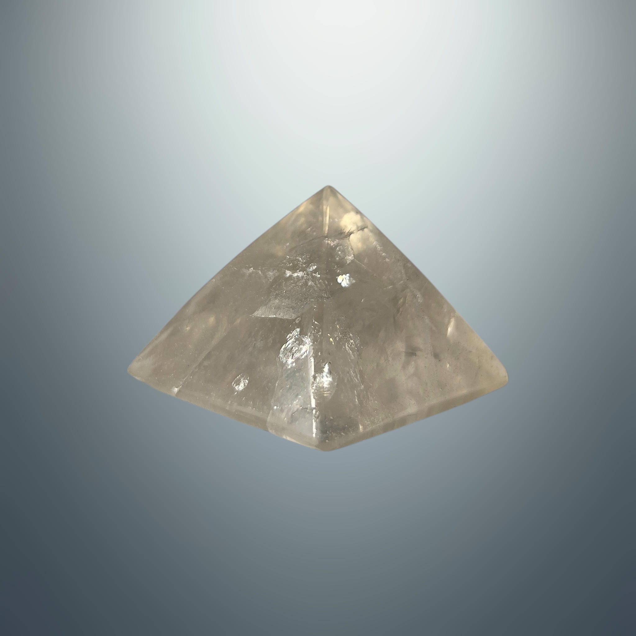 #piezas únicas_pirámide cuarzo ahumado 6