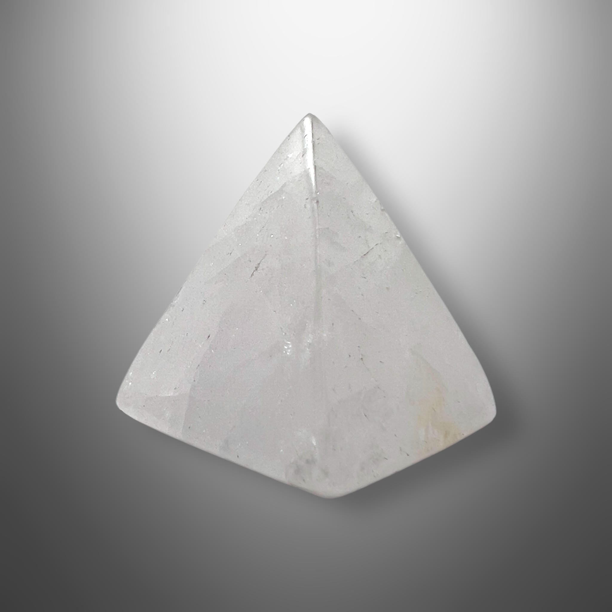 #piezas únicas_pirámide cuarzo 6