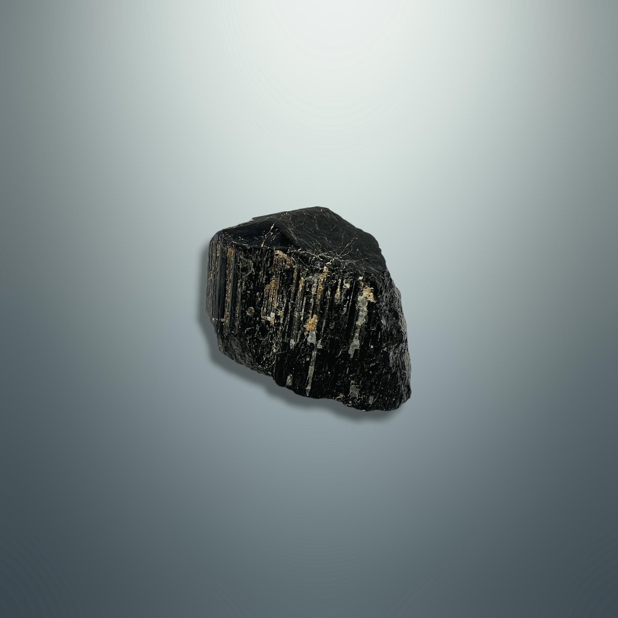 #piezas únicas_turmalina negra en bruto 6