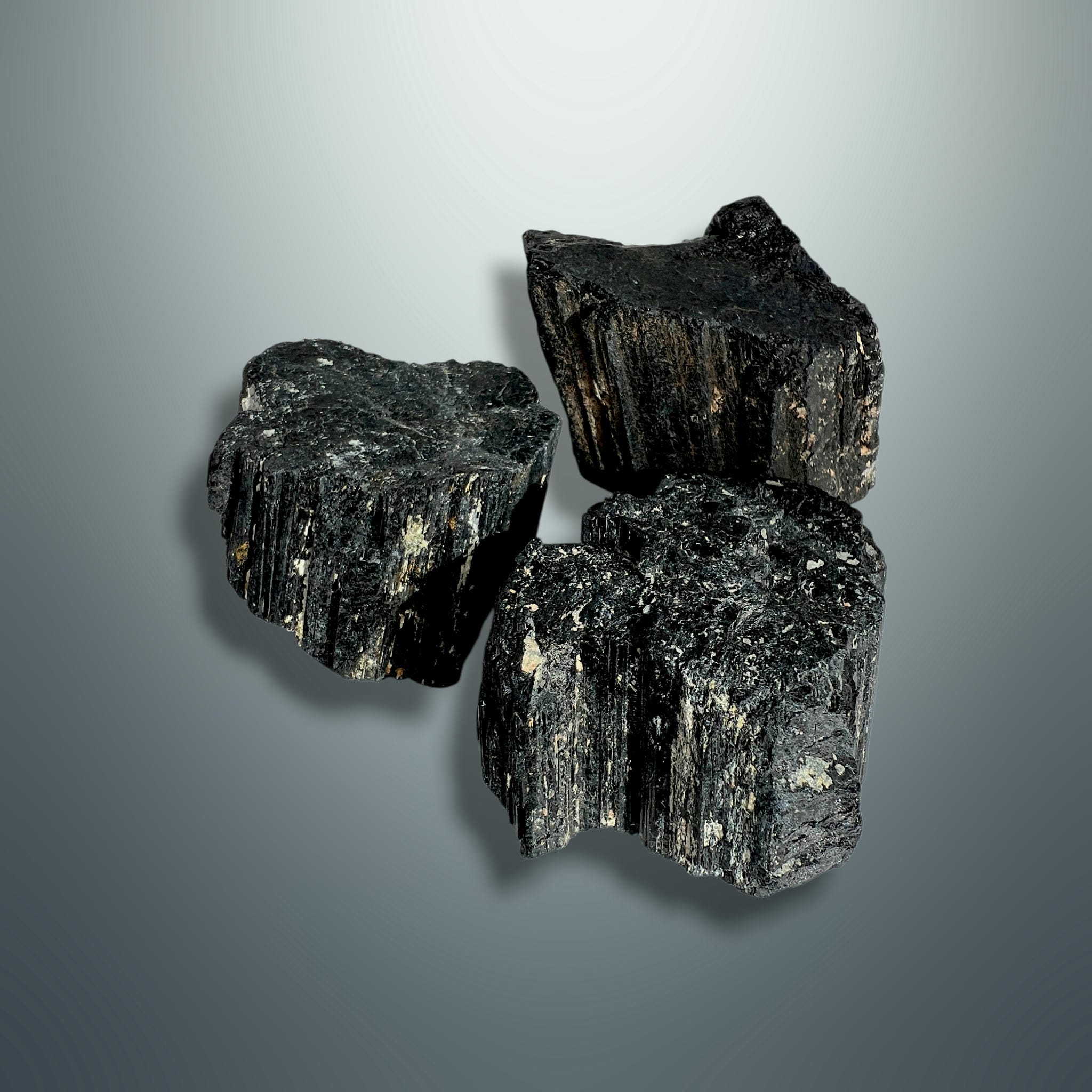 Turmalina Negra en Bruto