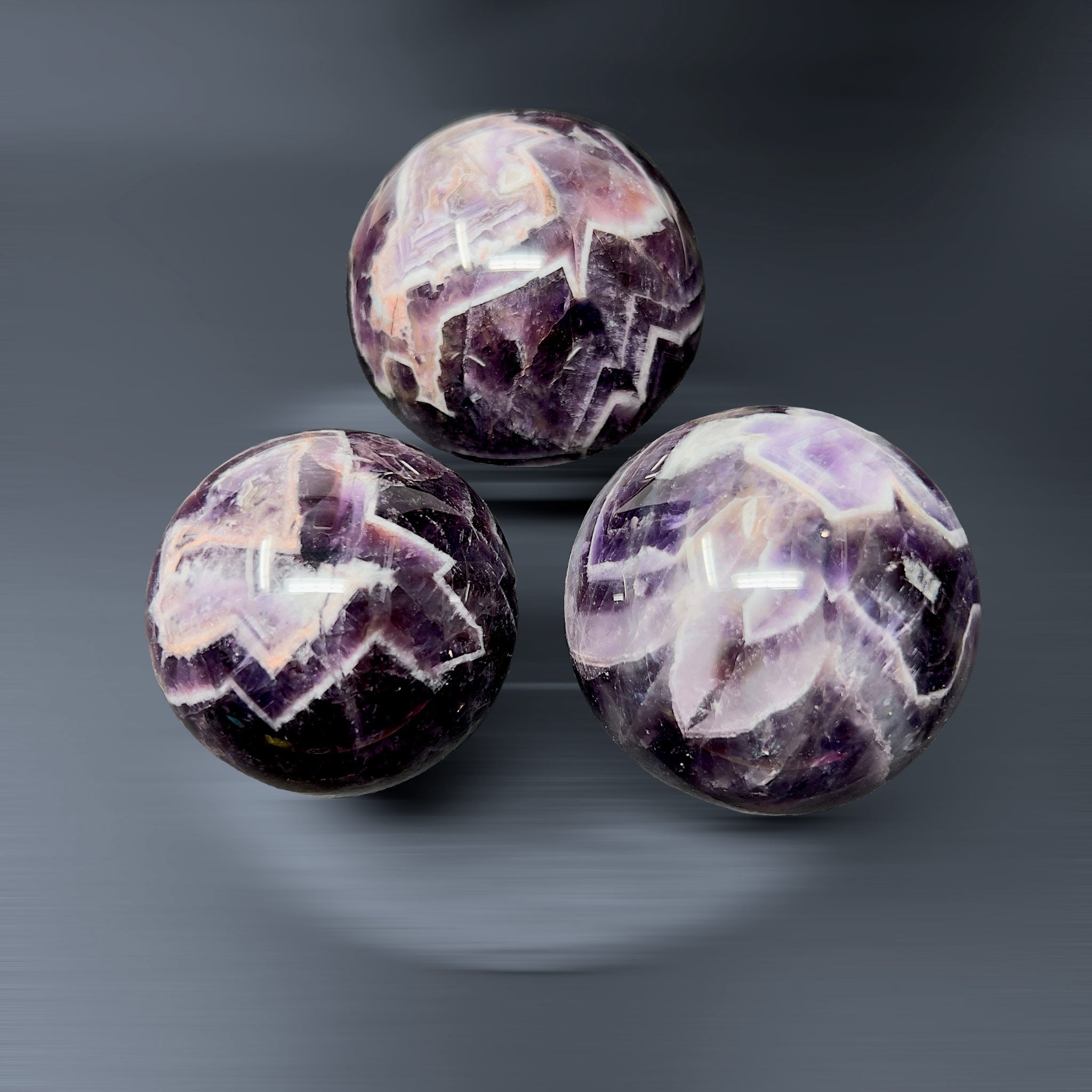 Amatista Chevron en Esfera