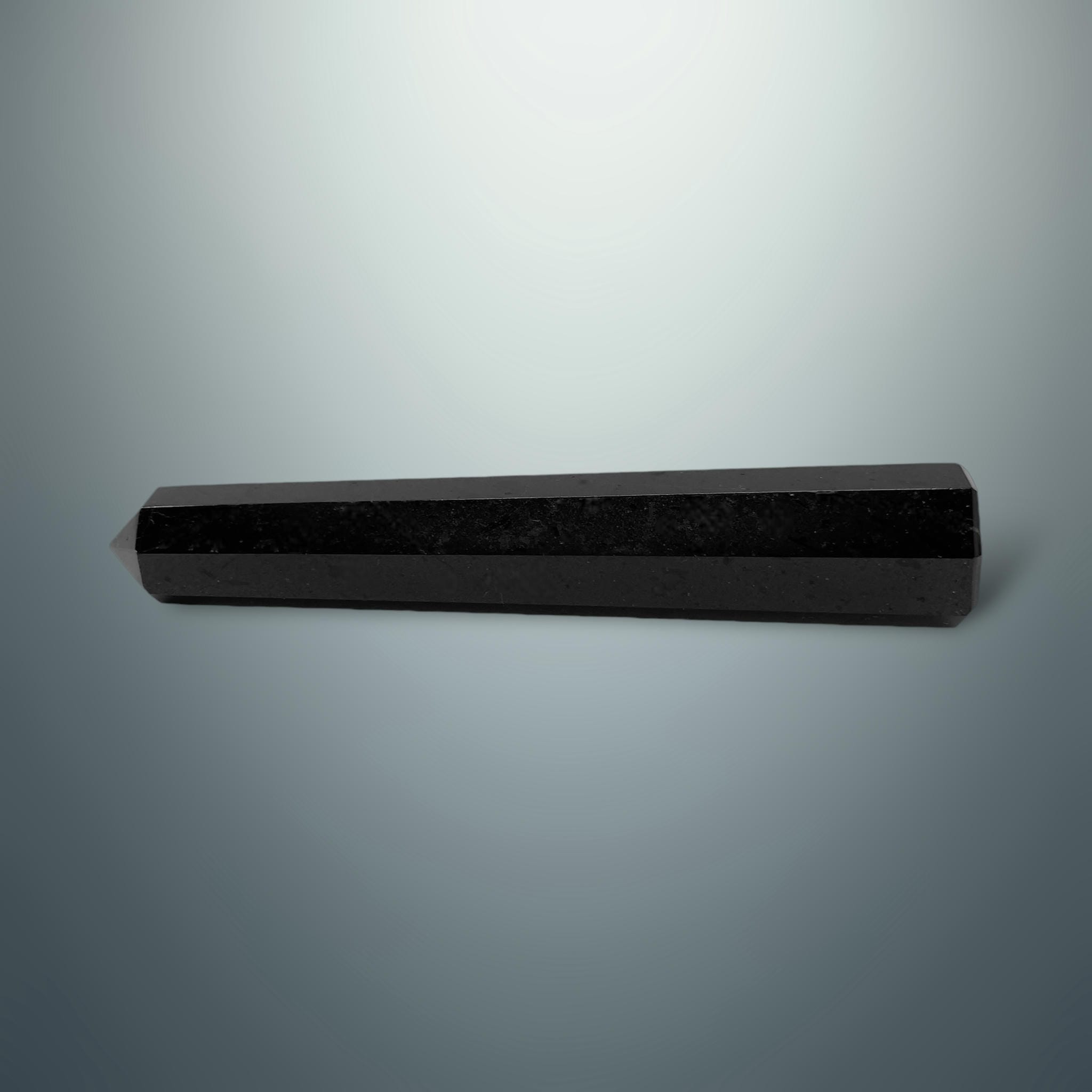 #piezas únicas_torre hexagonal turmalina negra 1