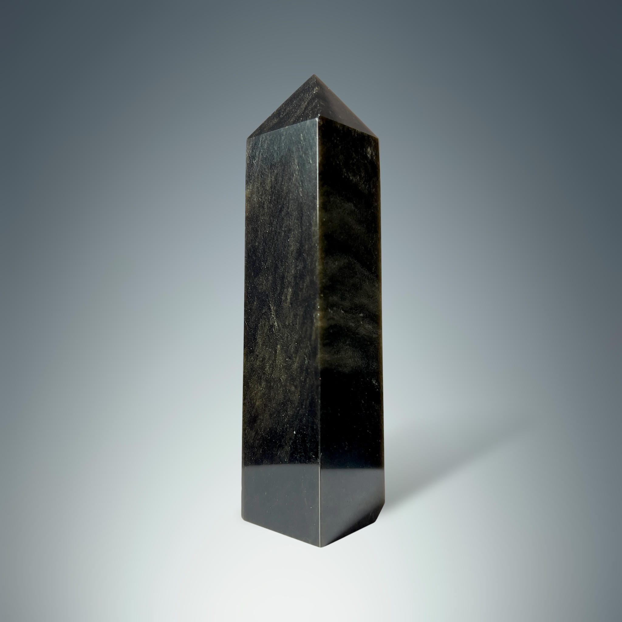 #piezas únicas_torre obsidiana oro 1