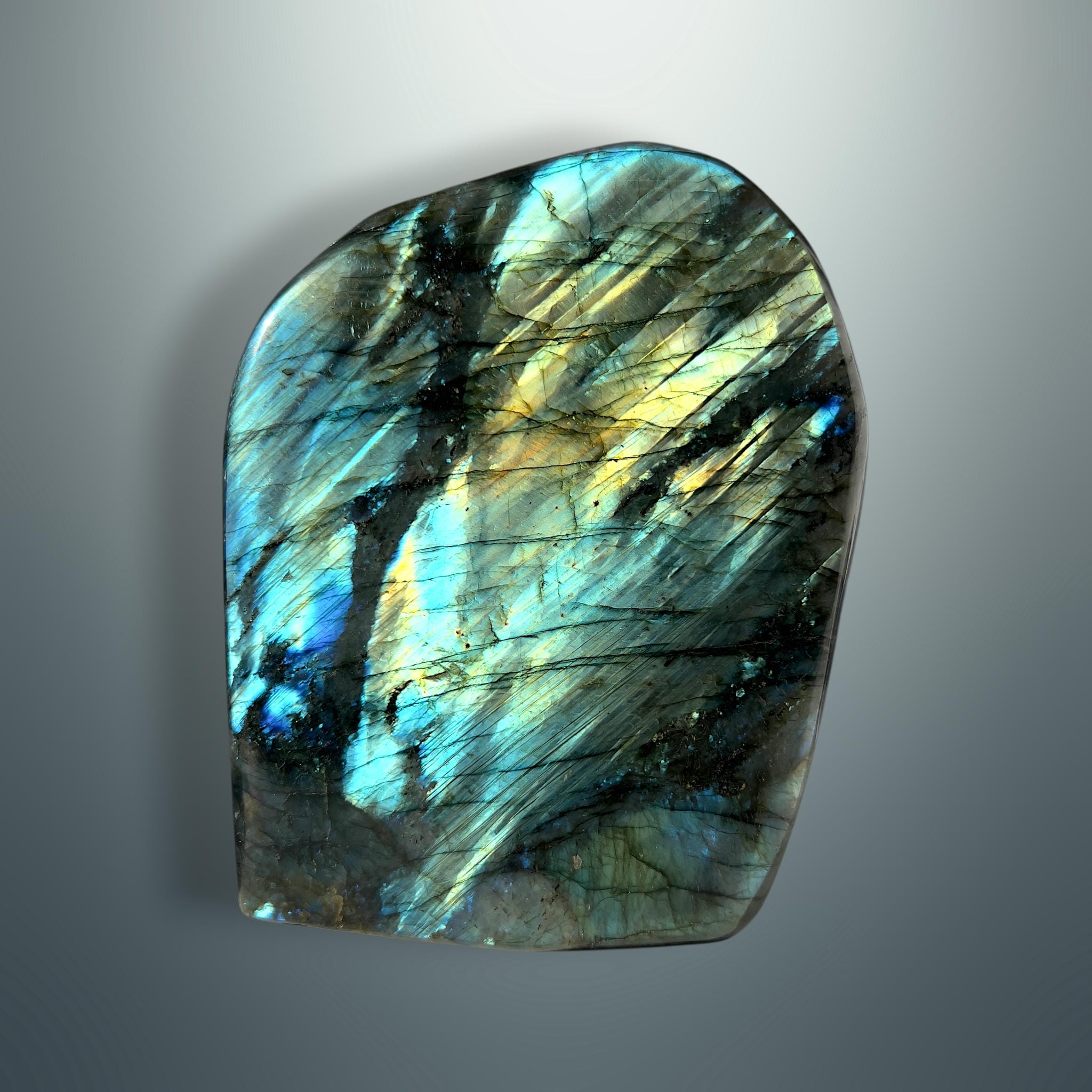 #piezas únicas_labradorita en forma libre 1