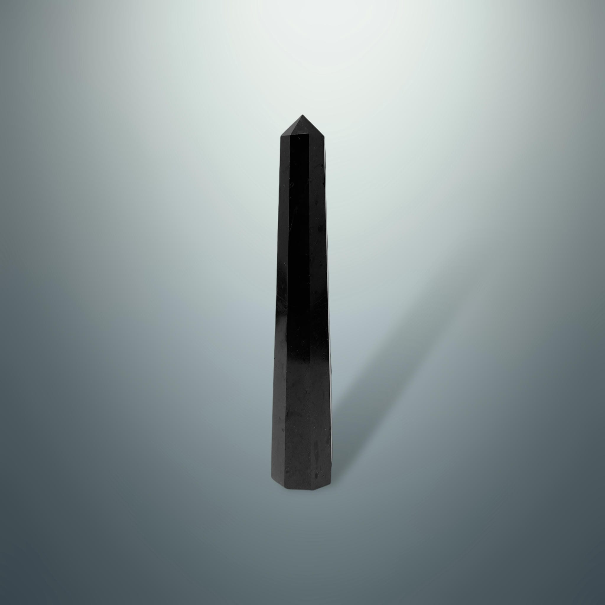 #piezas únicas_torre hexagonal turmalina negra 11