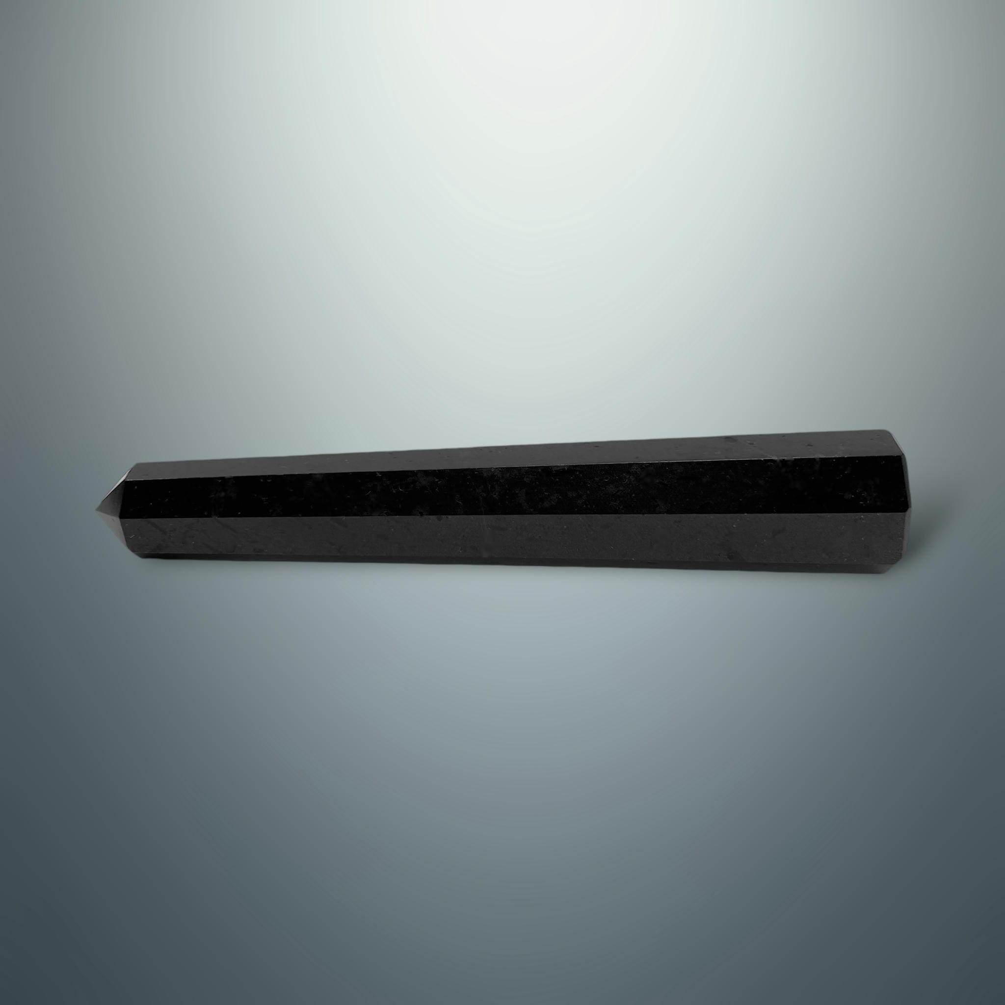 #piezas únicas_torre hexagonal turmalina negra 11