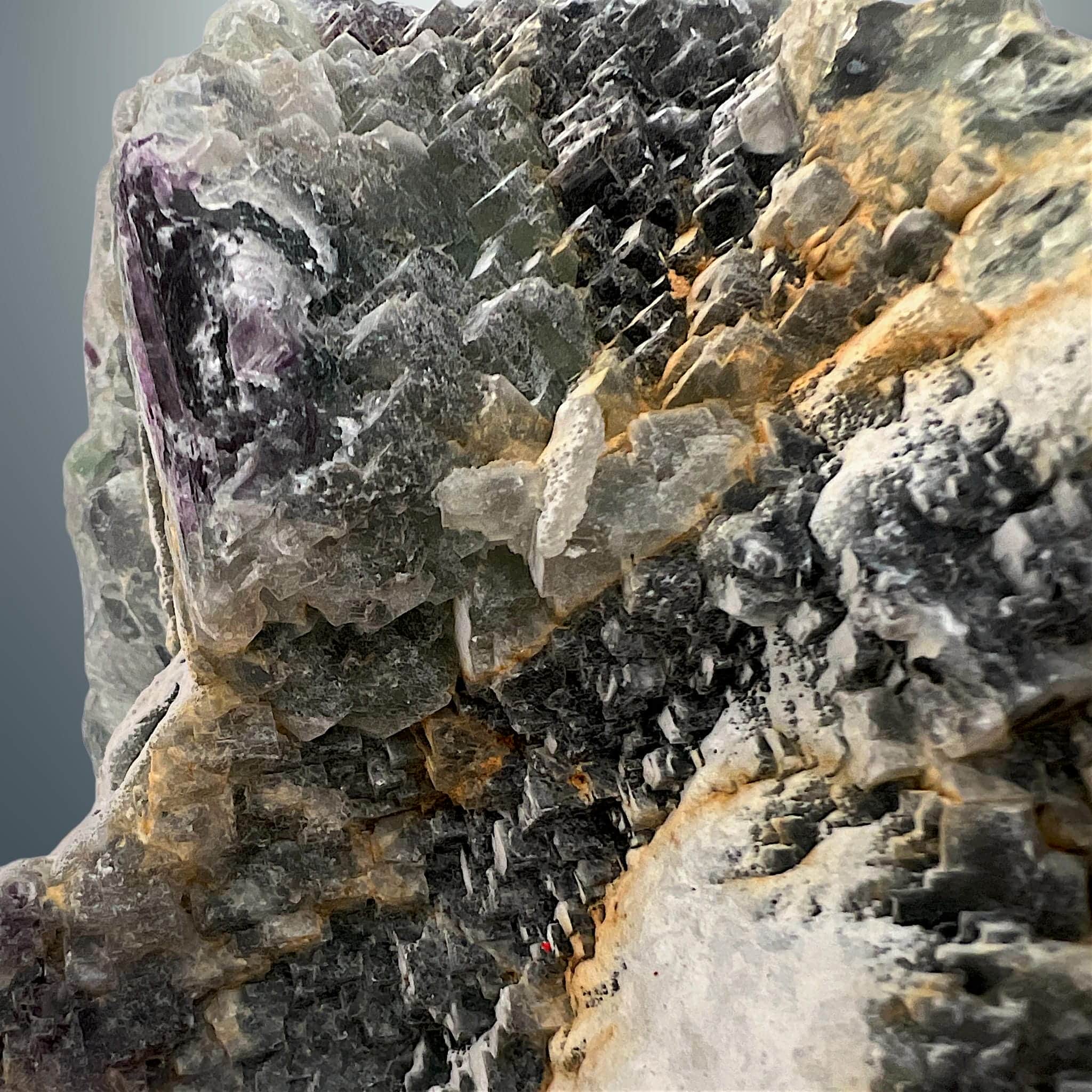 #piezas únicas_fluorita multicolor en bruto 13