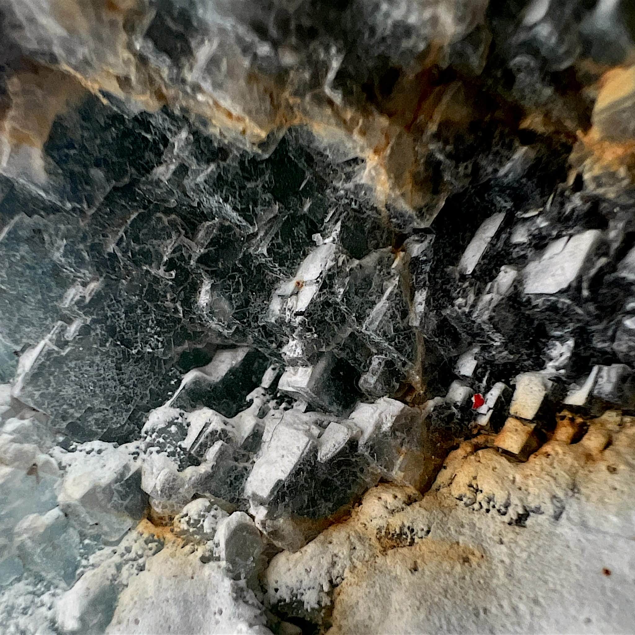 #piezas únicas_fluorita multicolor en bruto 13