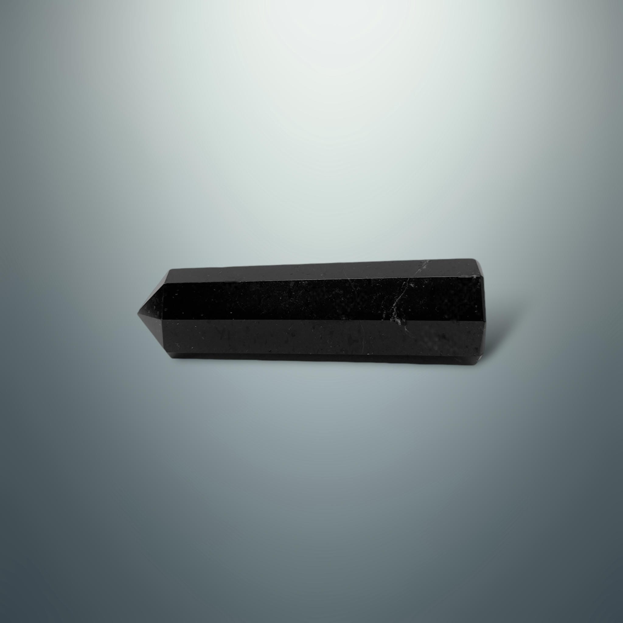 #piezas únicas_torre hexagonal turmalina negra 13