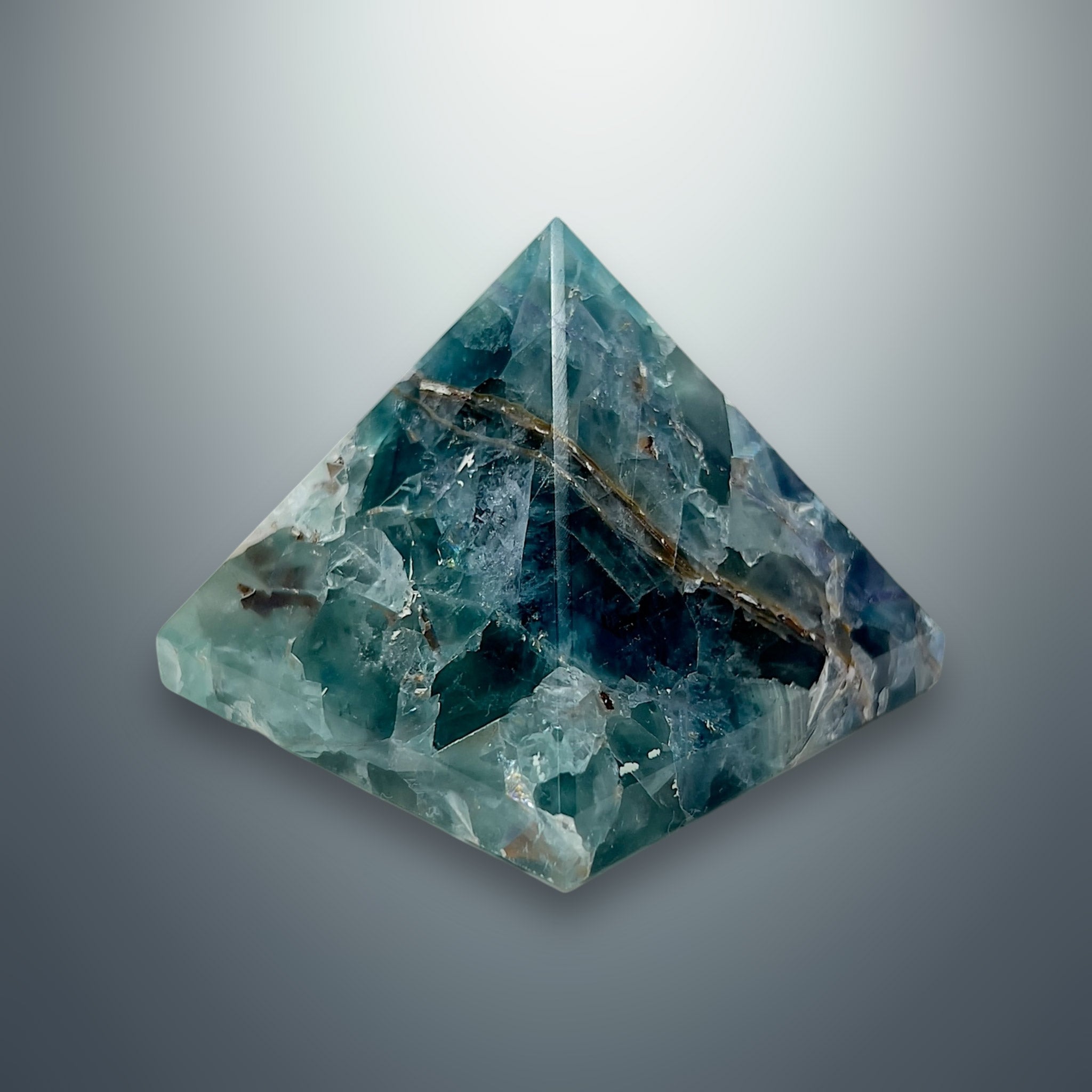 #piezas únicas_pirámide fluorita verde 2