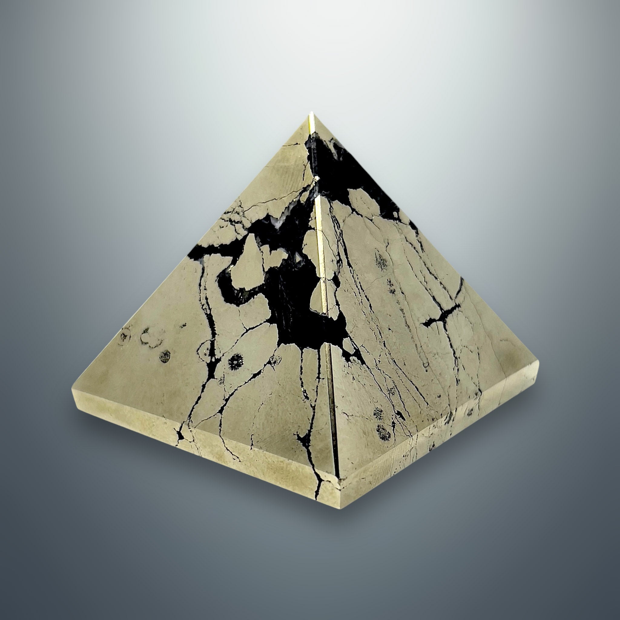 #piezas únicas_pirámide pirita 2