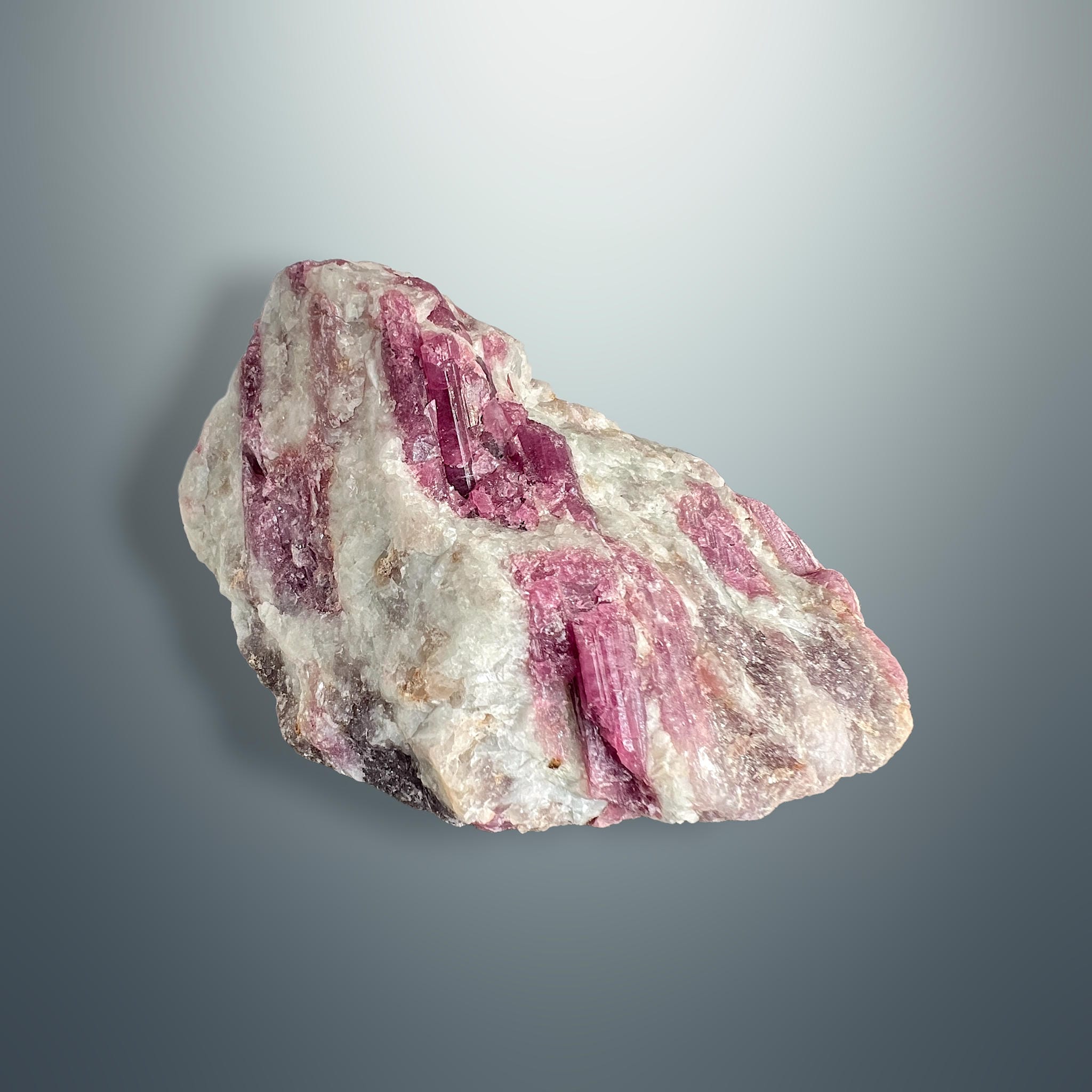 #piezas únicas_turmalina rosa en albita - bruto 2