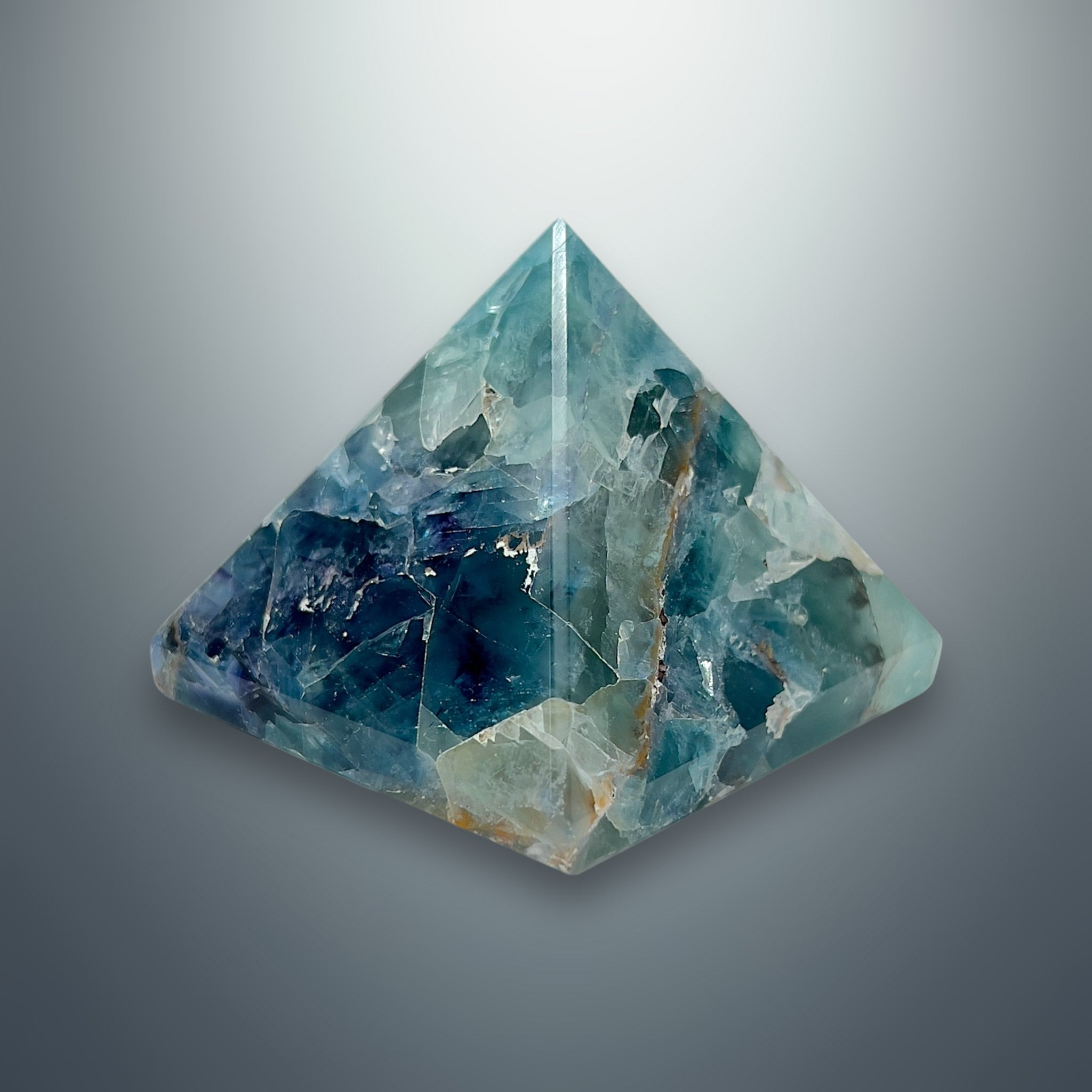 #piezas únicas_pirámide fluorita verde 2