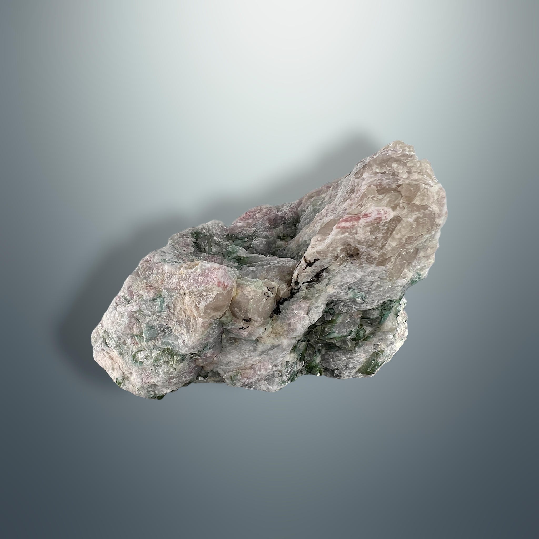 #piezas únicas_turmalina verde en albita 2