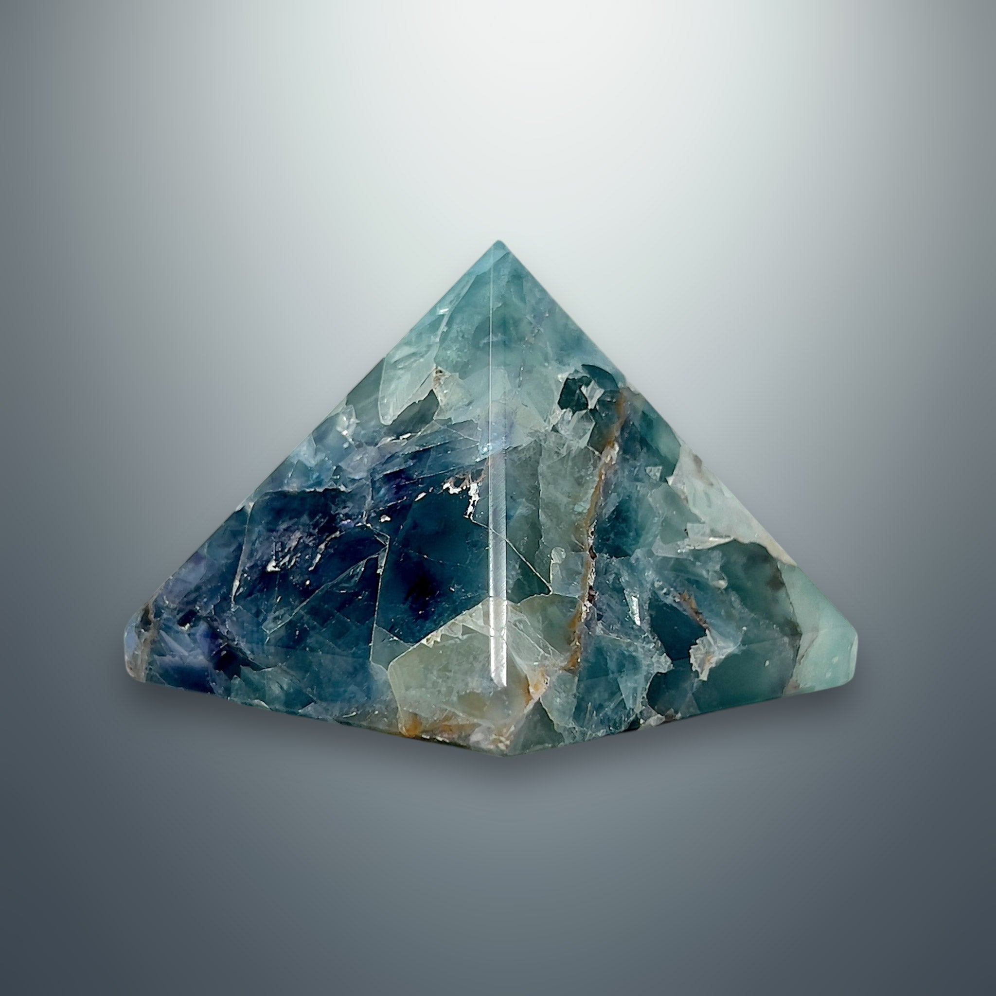 #piezas únicas_pirámide fluorita verde 2