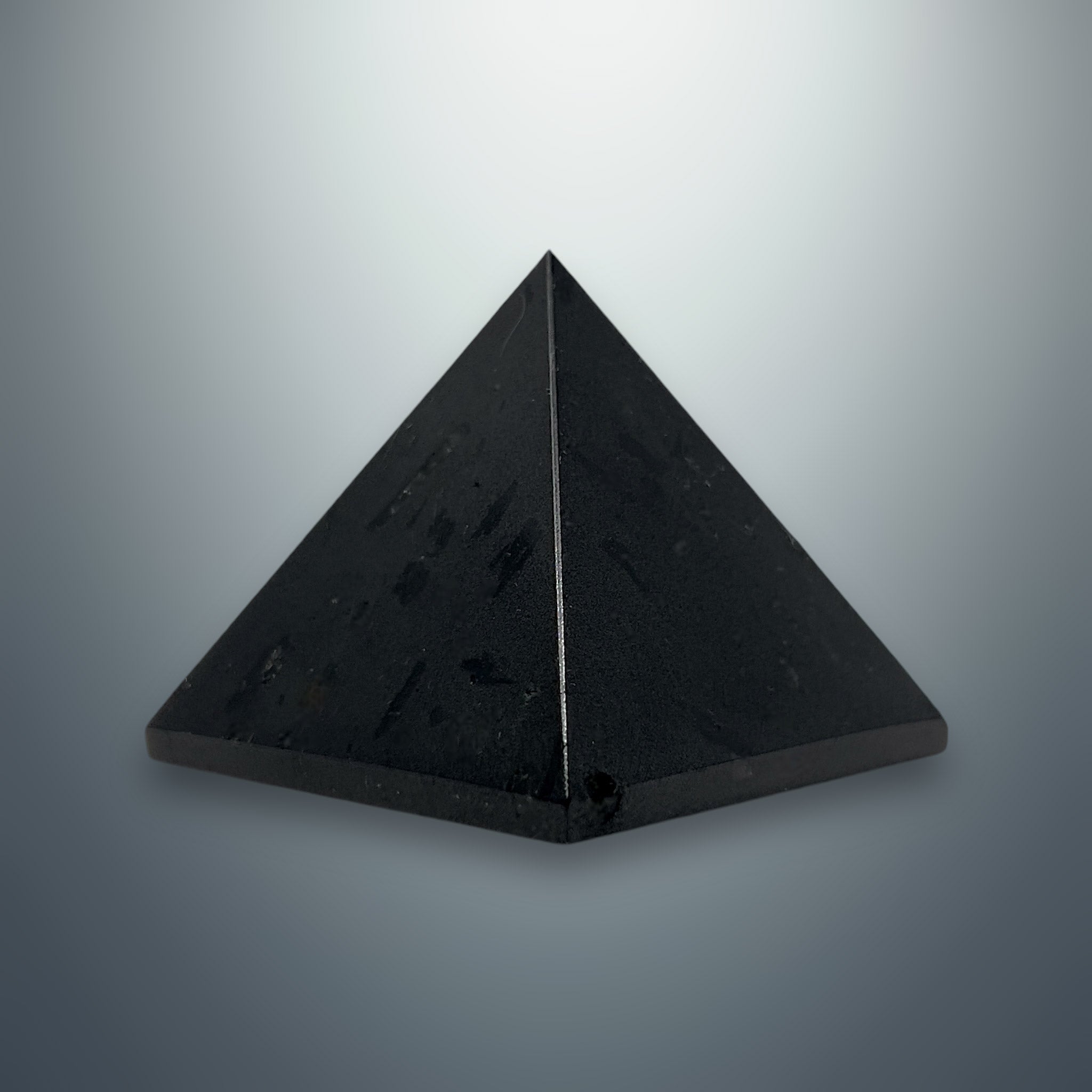 pirámide artesanal de turmalina negra autentica 