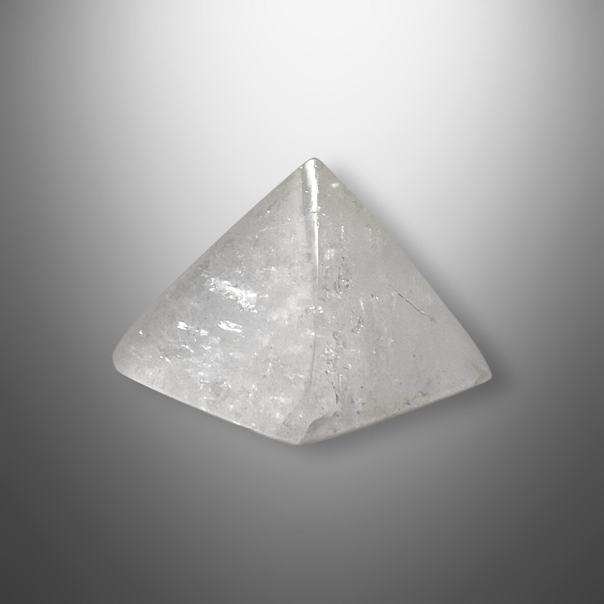 #piezas únicas_pirámide cuarzo 3