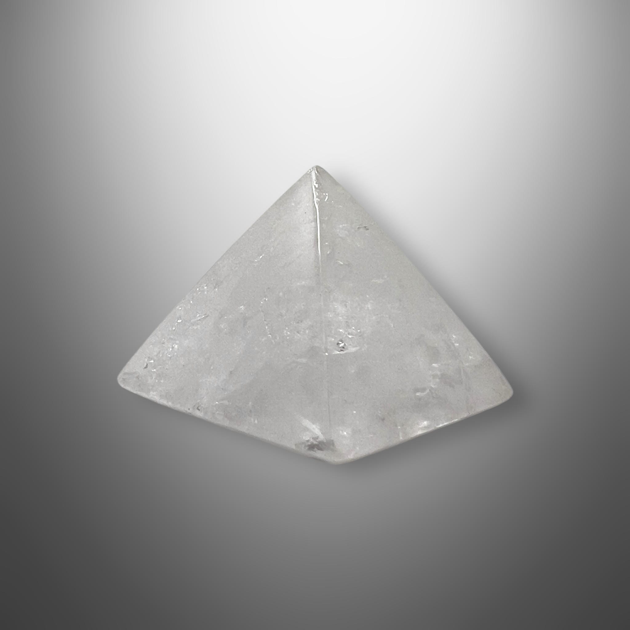 #piezas únicas_pirámide cuarzo 3