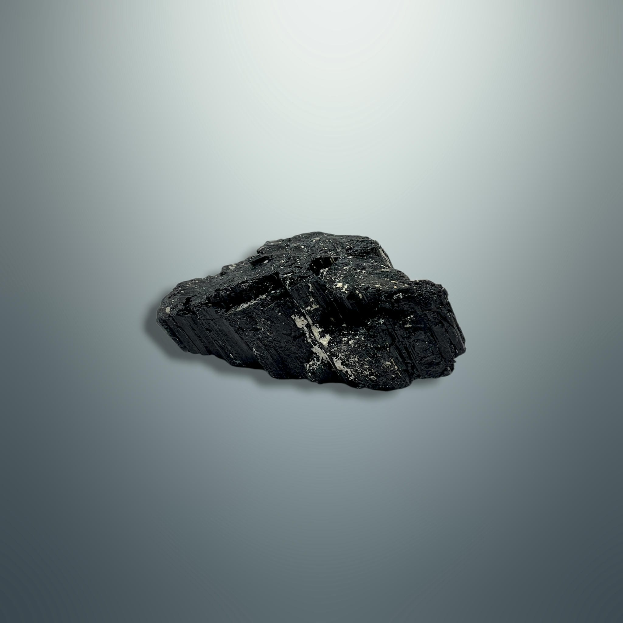 #piezas únicas_turmalina negra en bruto 3