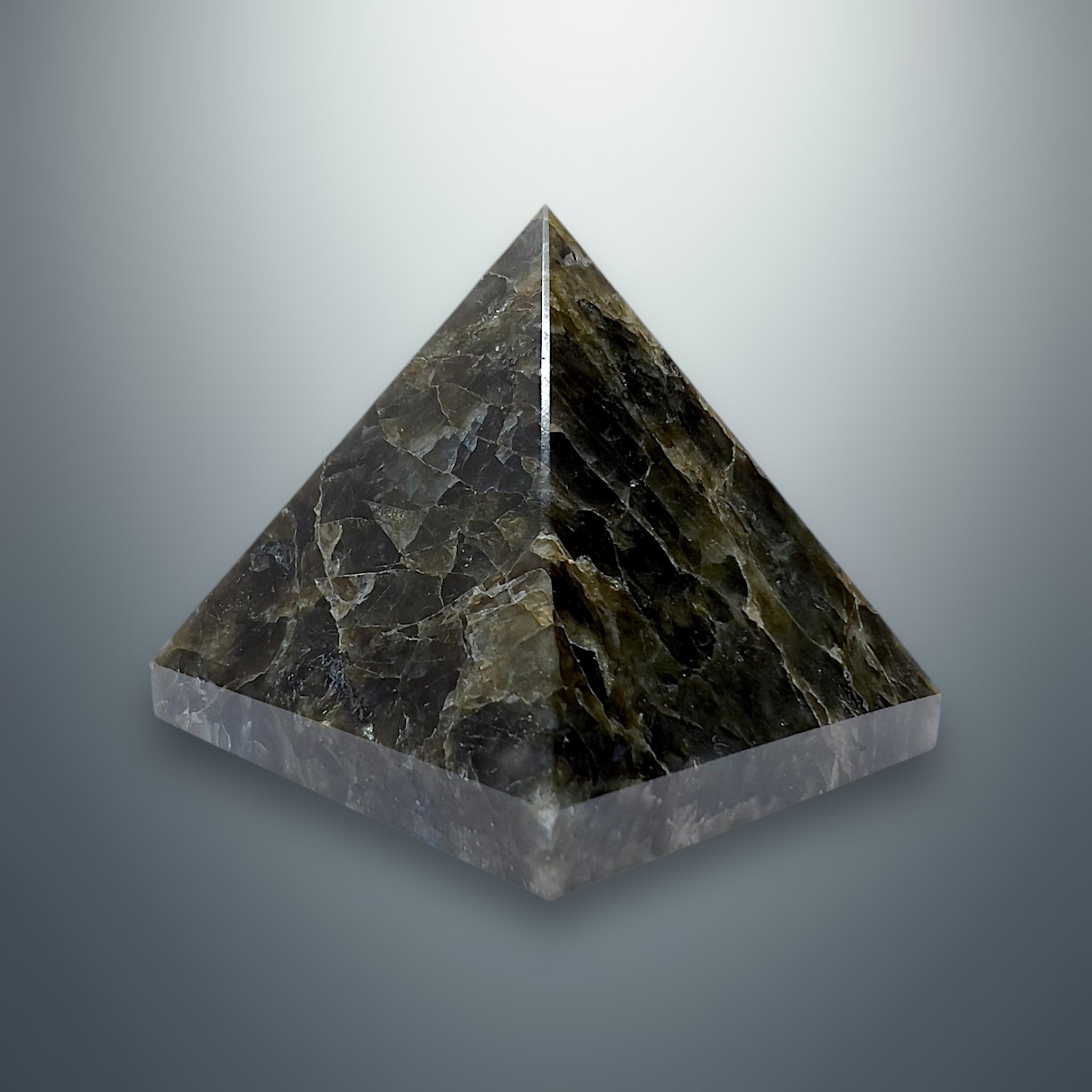 #piezas únicas_pirámide labradorita 3