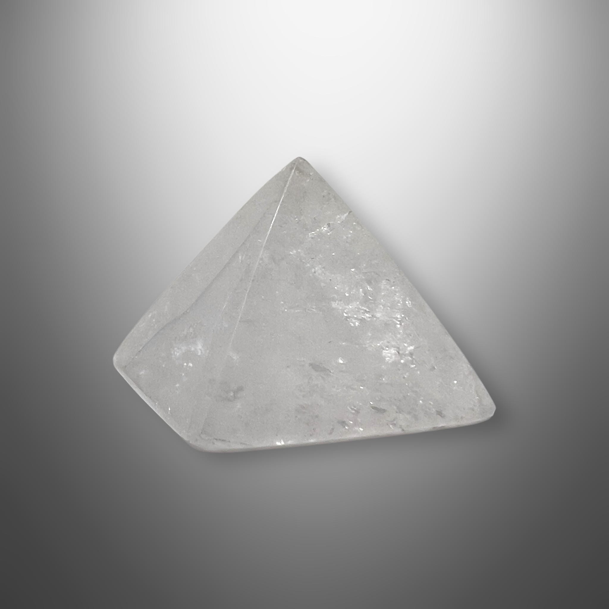 #piezas únicas_pirámide cuarzo 3