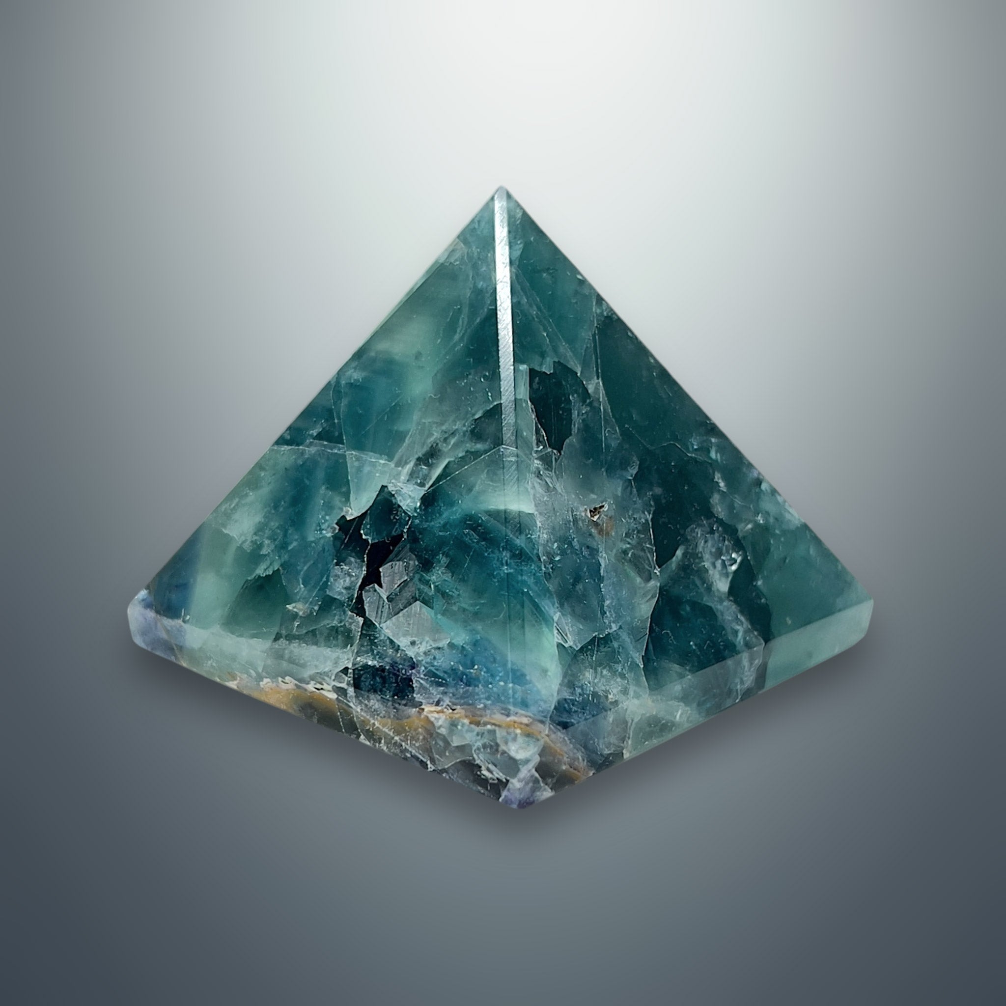 #piezas únicas_pirámide fluorita verde 4