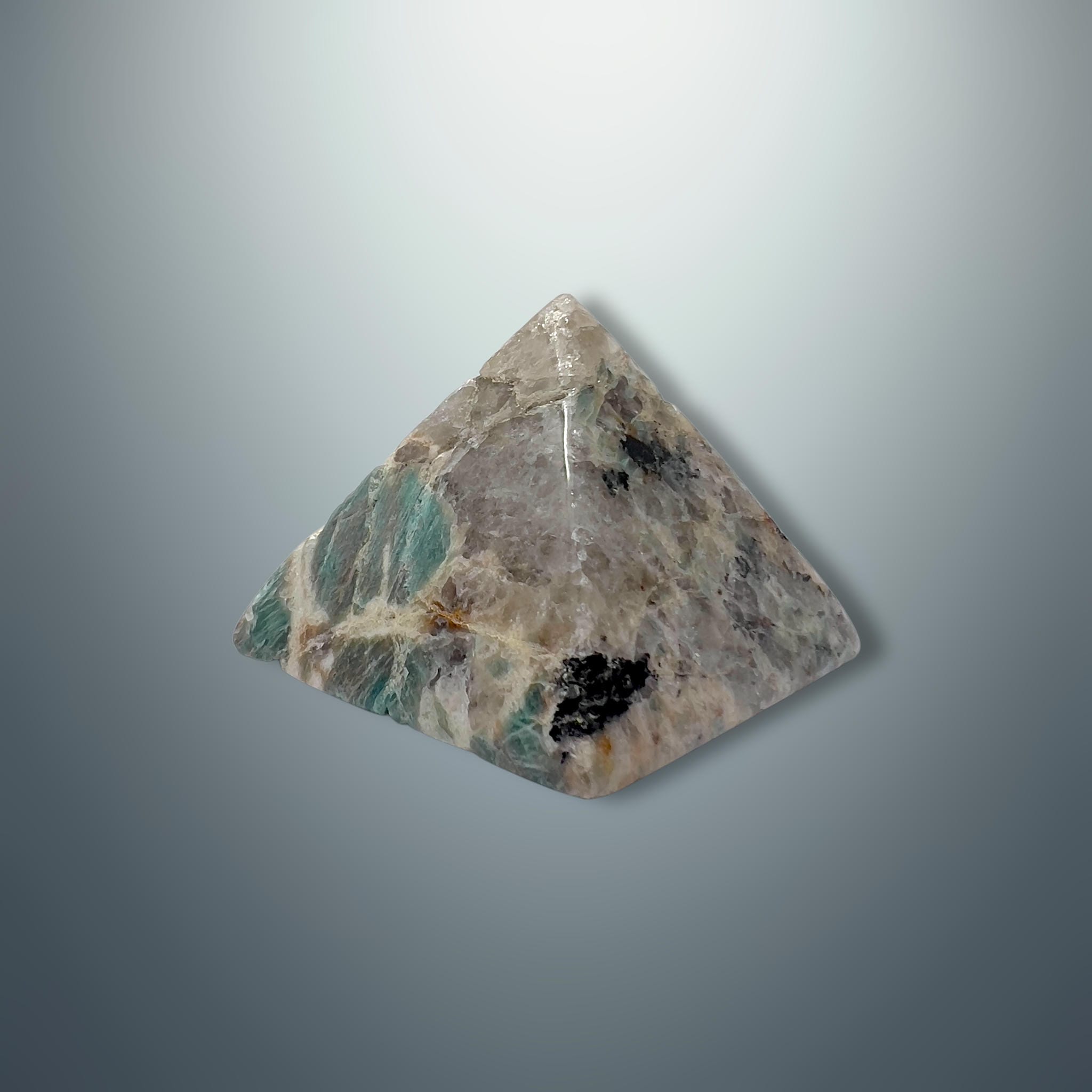 #piezas únicas_pirámide amazonita 4