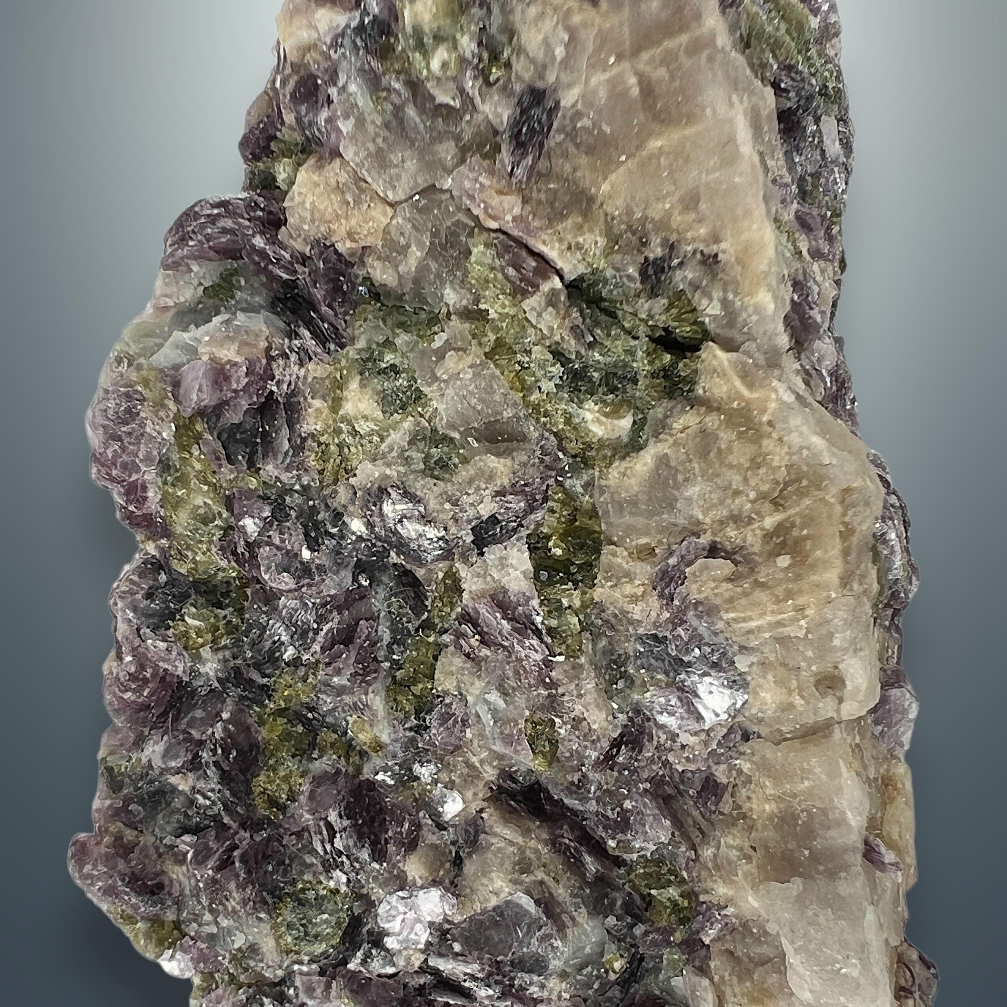 #piezas únicas_lepidolita en matriz de cuarzo 4