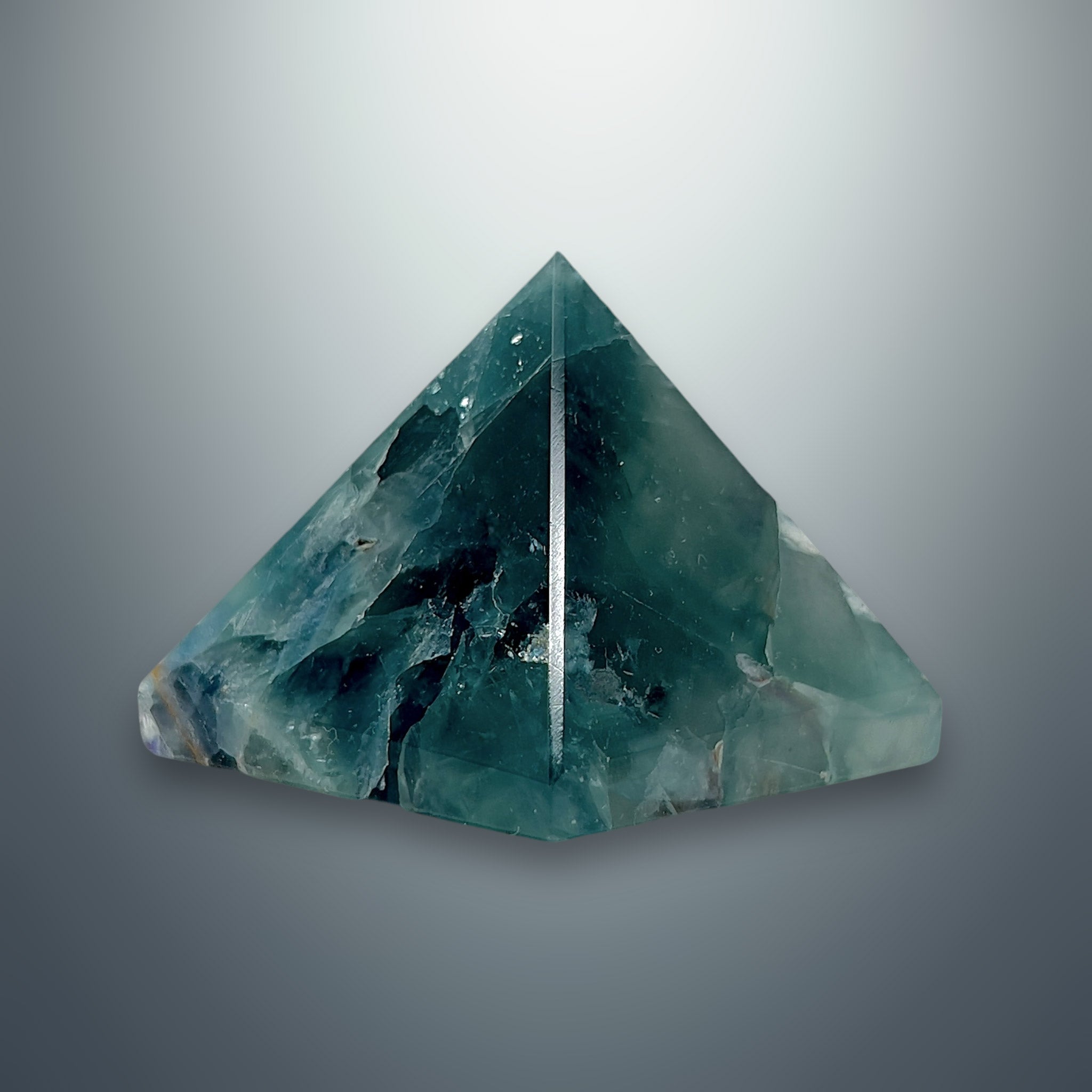 #piezas únicas_pirámide fluorita verde 4