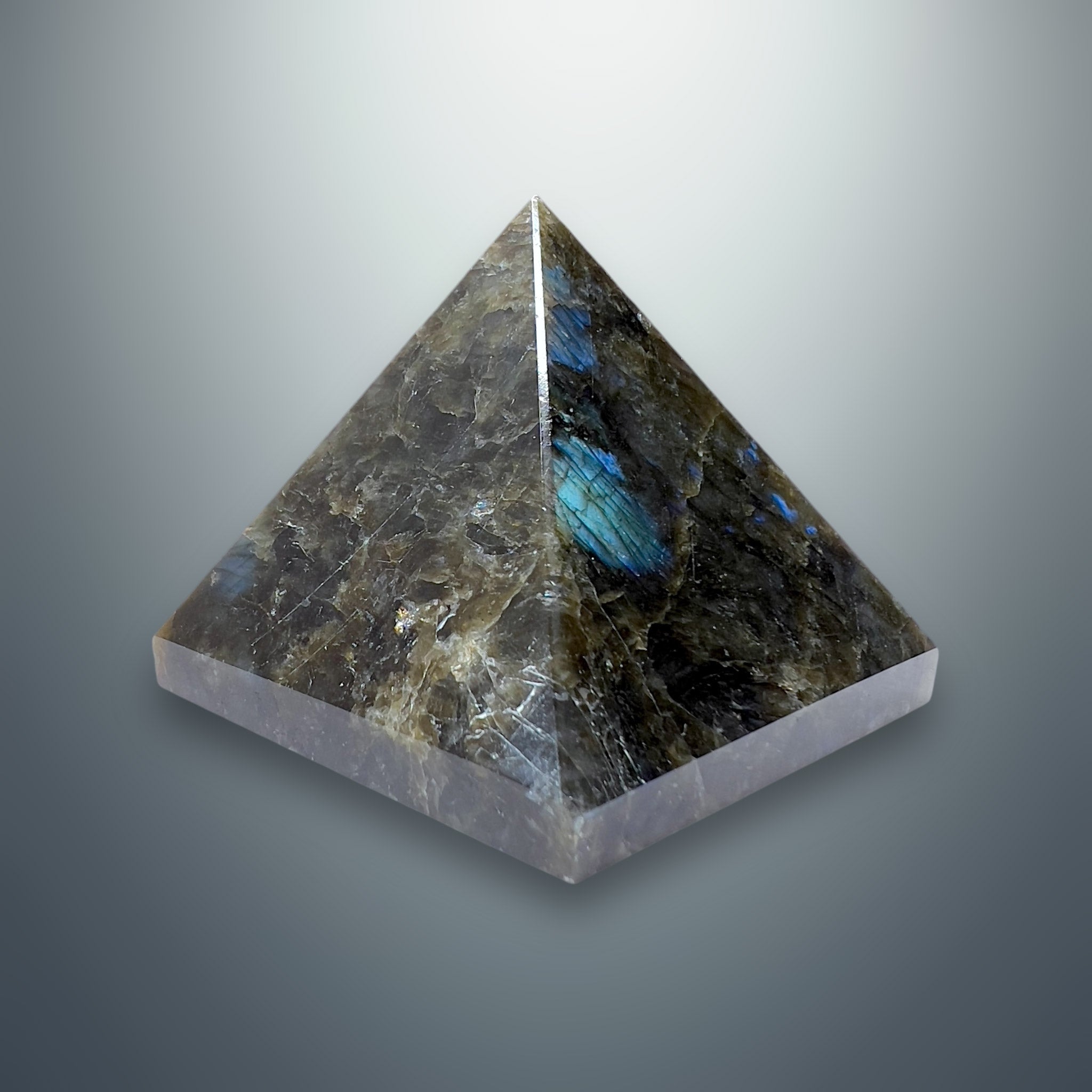 #piezas únicas_pirámide labradorita 6