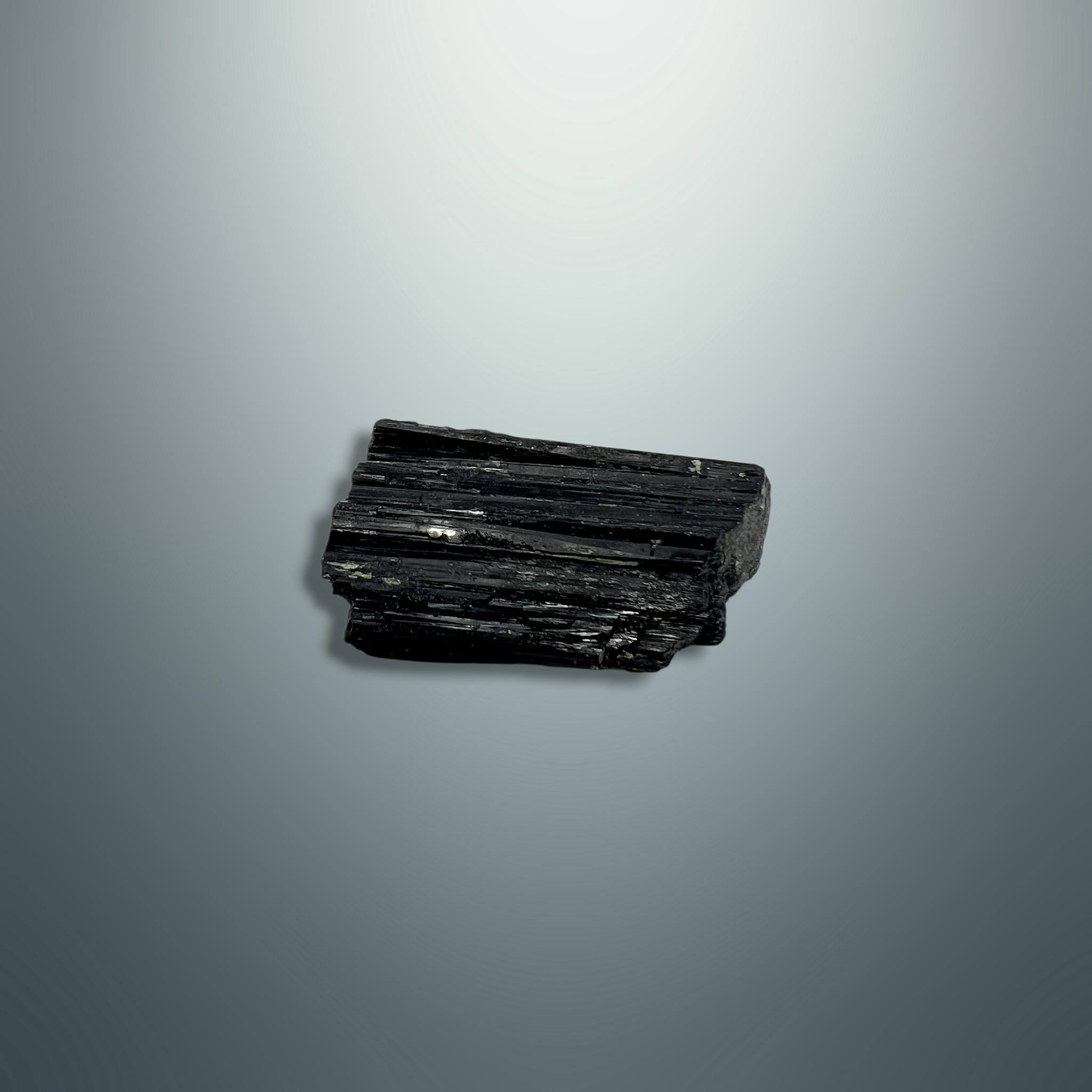 #piezas únicas_turmalina negra en bruto 9