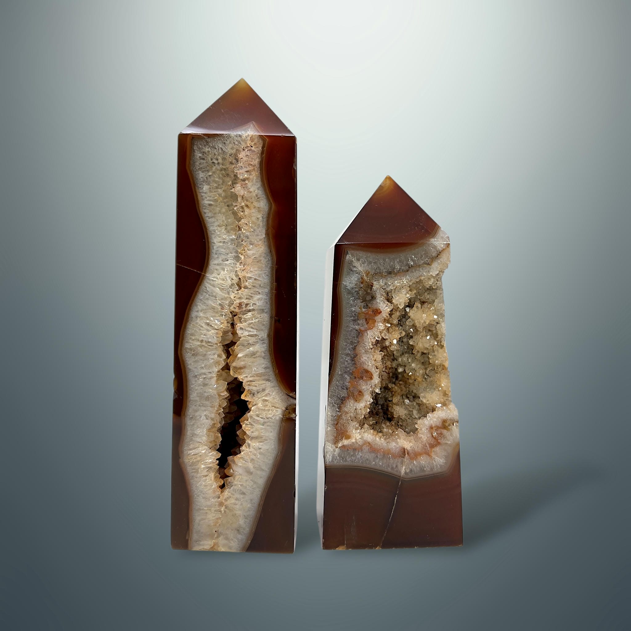 Cornalina con Cristalización en Torre