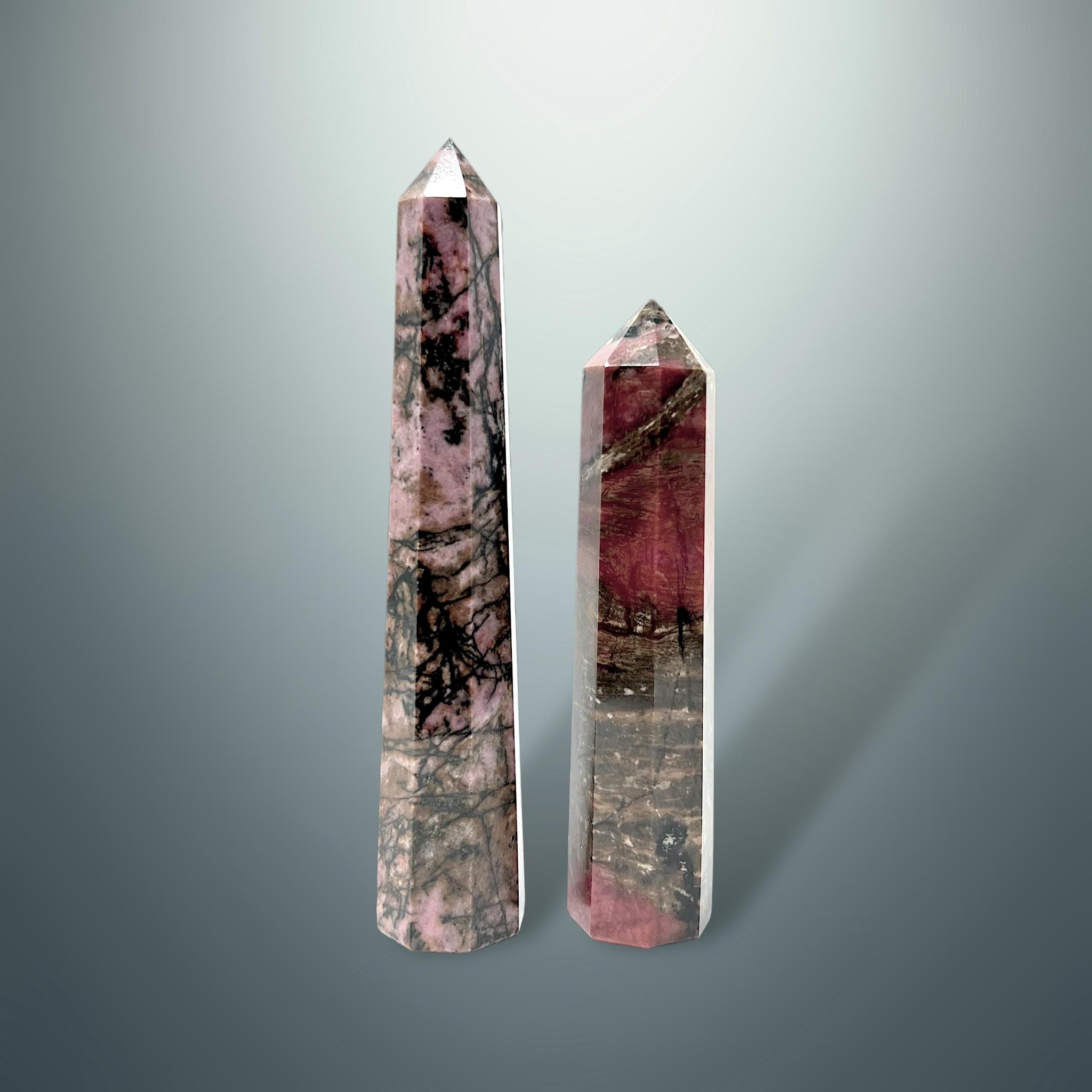 Rodonita en Torre Hexagonal